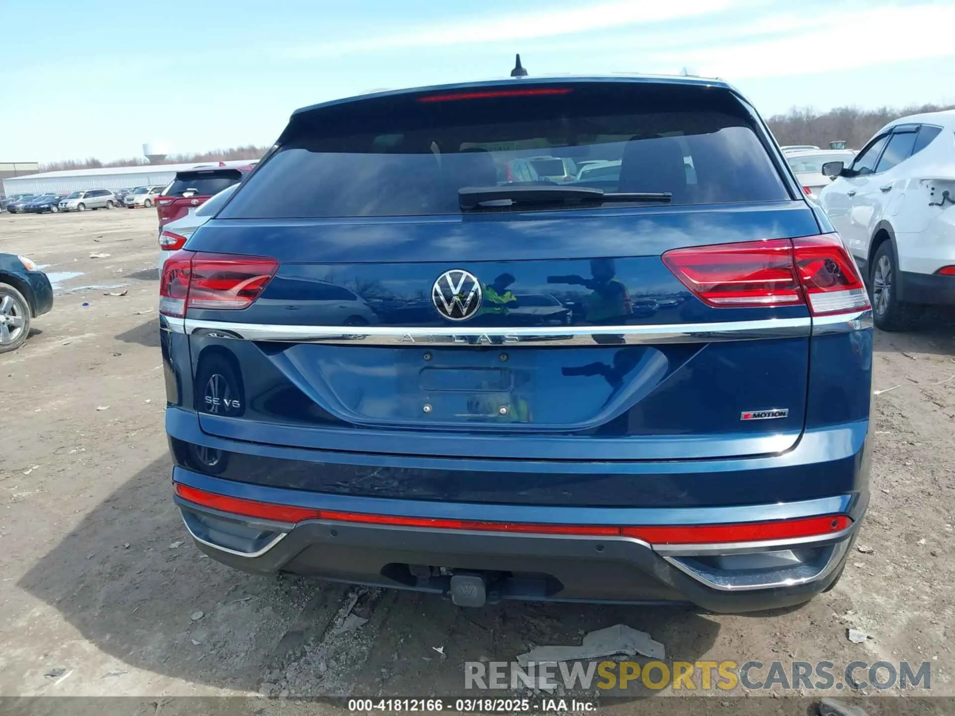 16 Photograph of a damaged car 1V2HE2CAXNC224787 VOLKSWAGEN ATLAS CROSS SPORT 2022