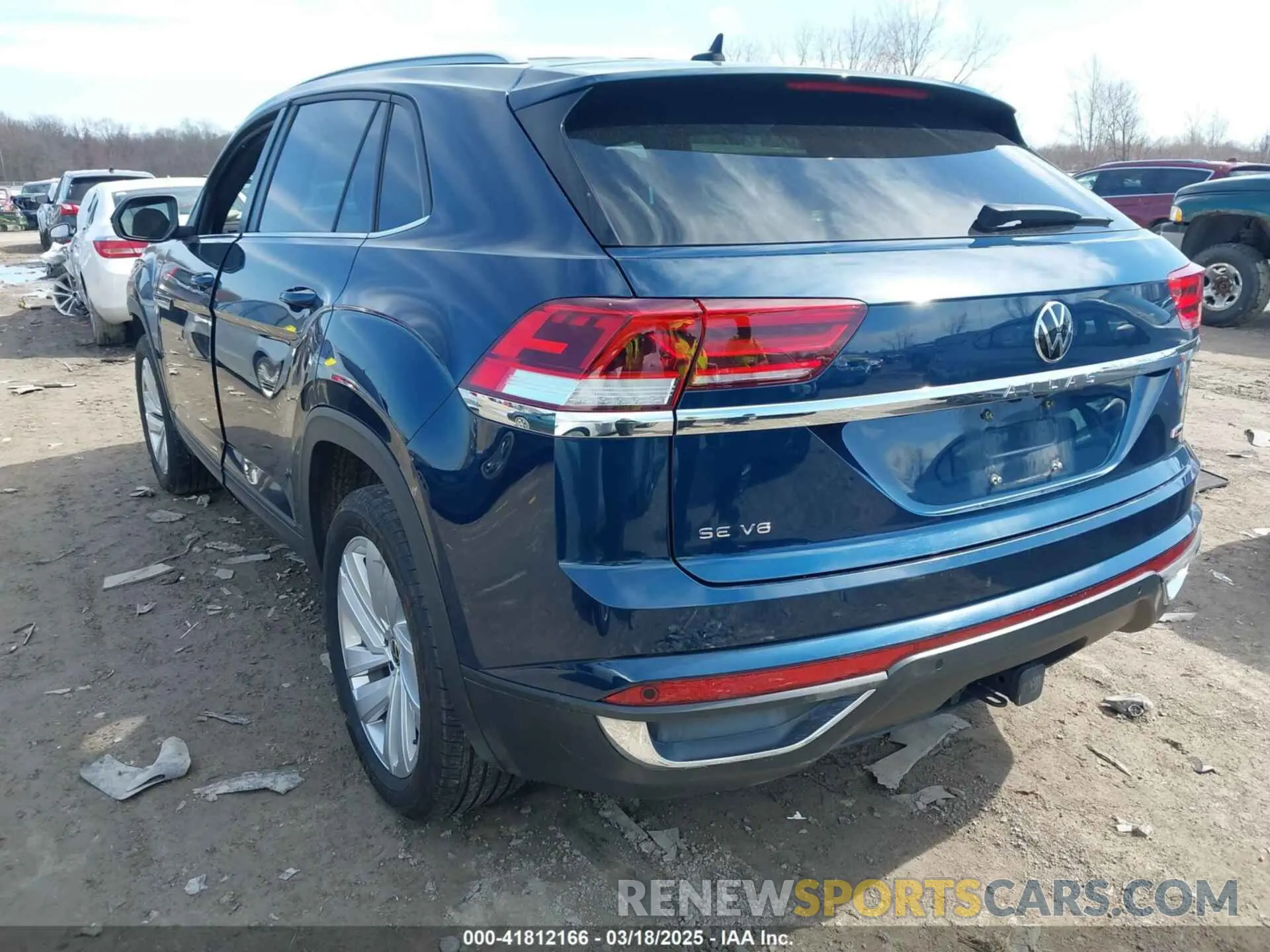 3 Photograph of a damaged car 1V2HE2CAXNC224787 VOLKSWAGEN ATLAS CROSS SPORT 2022