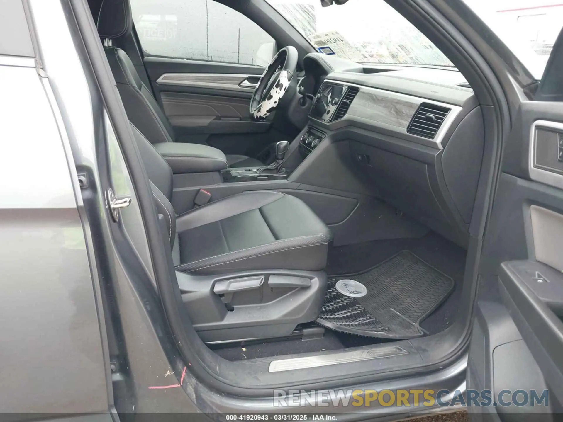 5 Photograph of a damaged car 1V2JE2CA4NC201054 VOLKSWAGEN ATLAS CROSS SPORT 2022