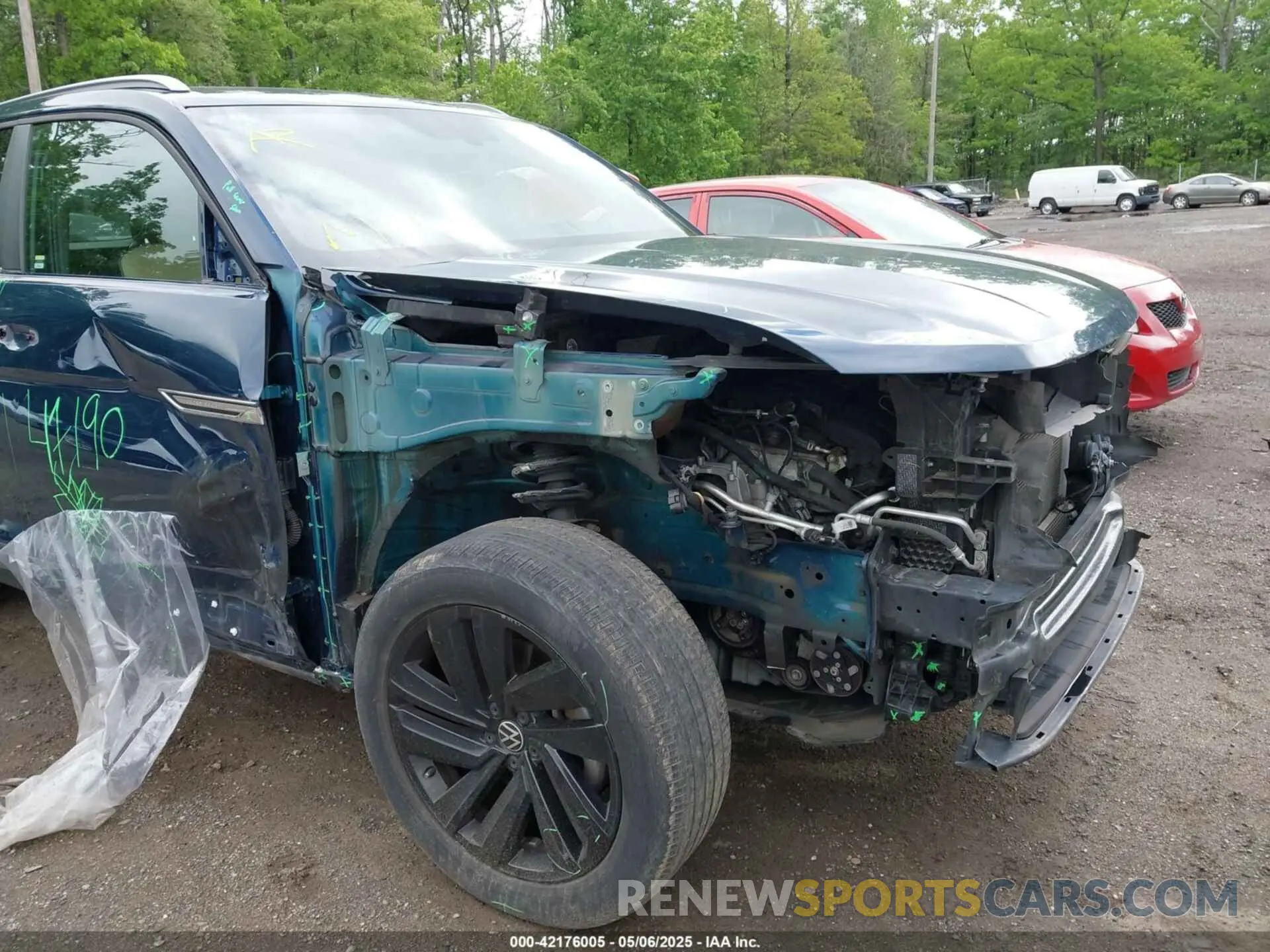 6 Photograph of a damaged car 1V2JE2CA4NC205458 VOLKSWAGEN ATLAS CROSS SPORT 2022