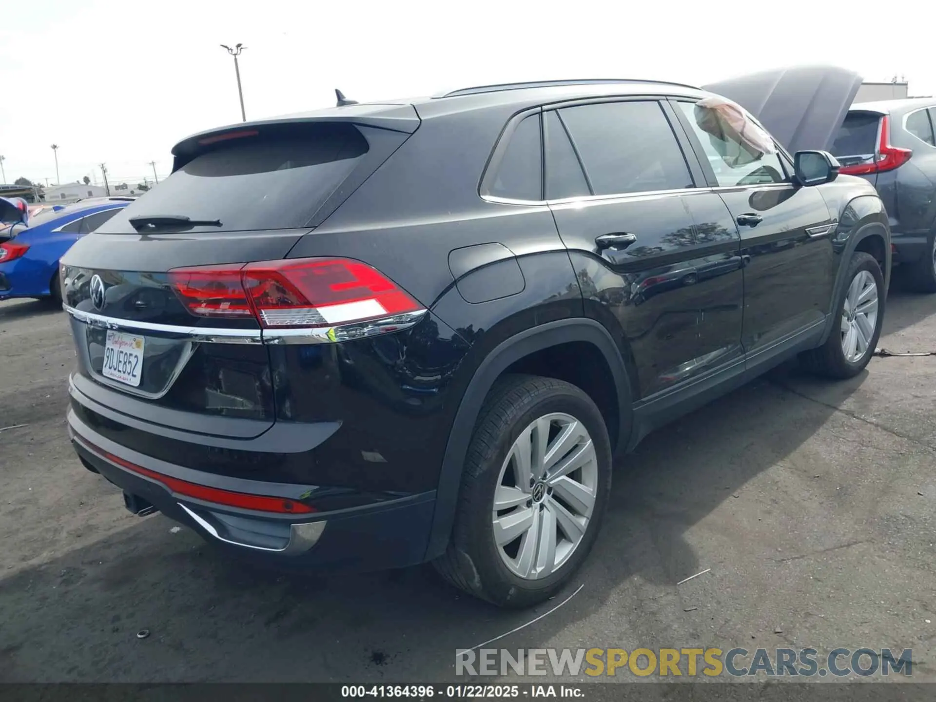 4 Photograph of a damaged car 1V2JE2CAXNC229523 VOLKSWAGEN ATLAS CROSS SPORT 2022