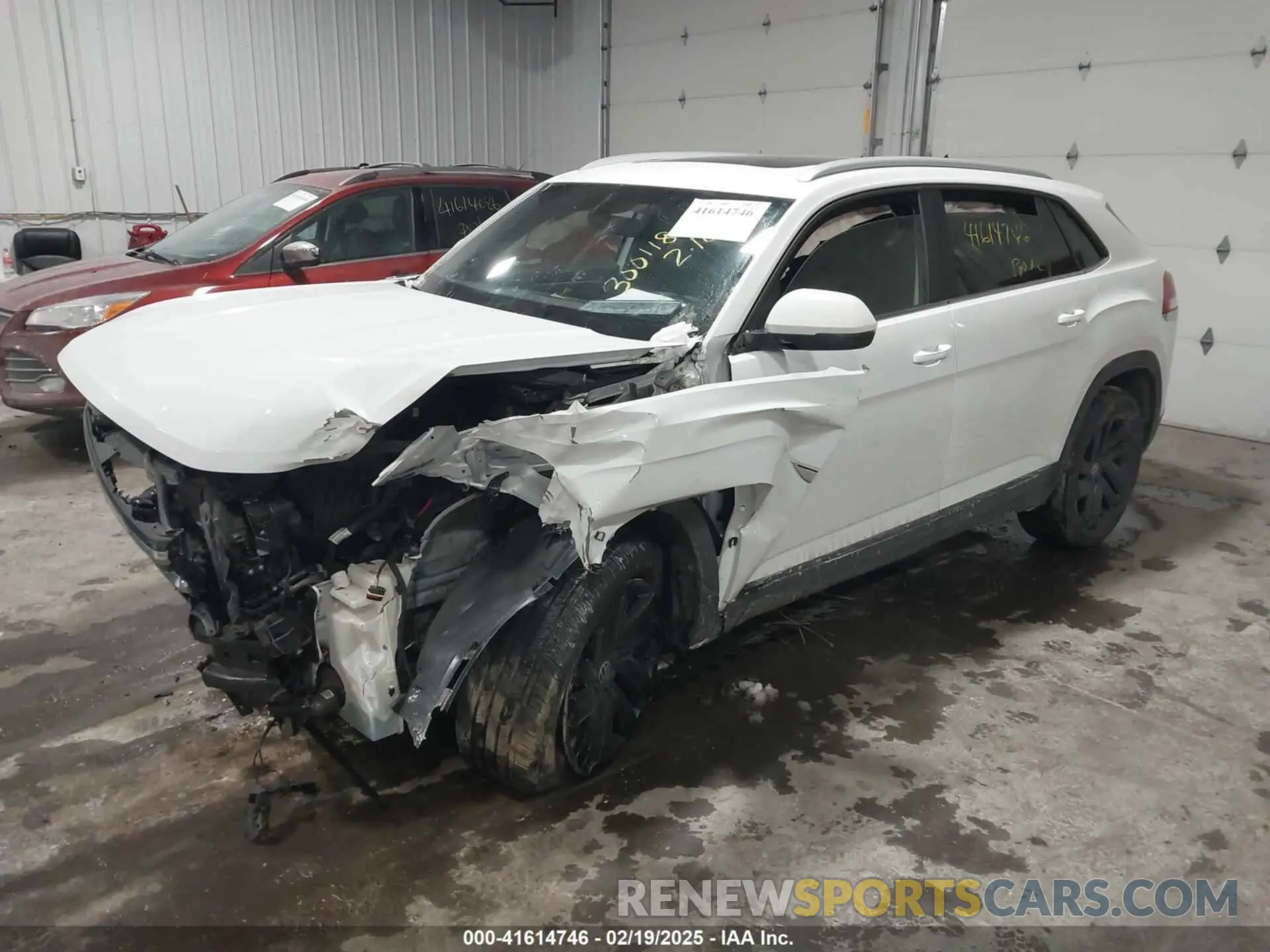2 Photograph of a damaged car 1V2KC2CA1NC225788 VOLKSWAGEN ATLAS CROSS SPORT 2022