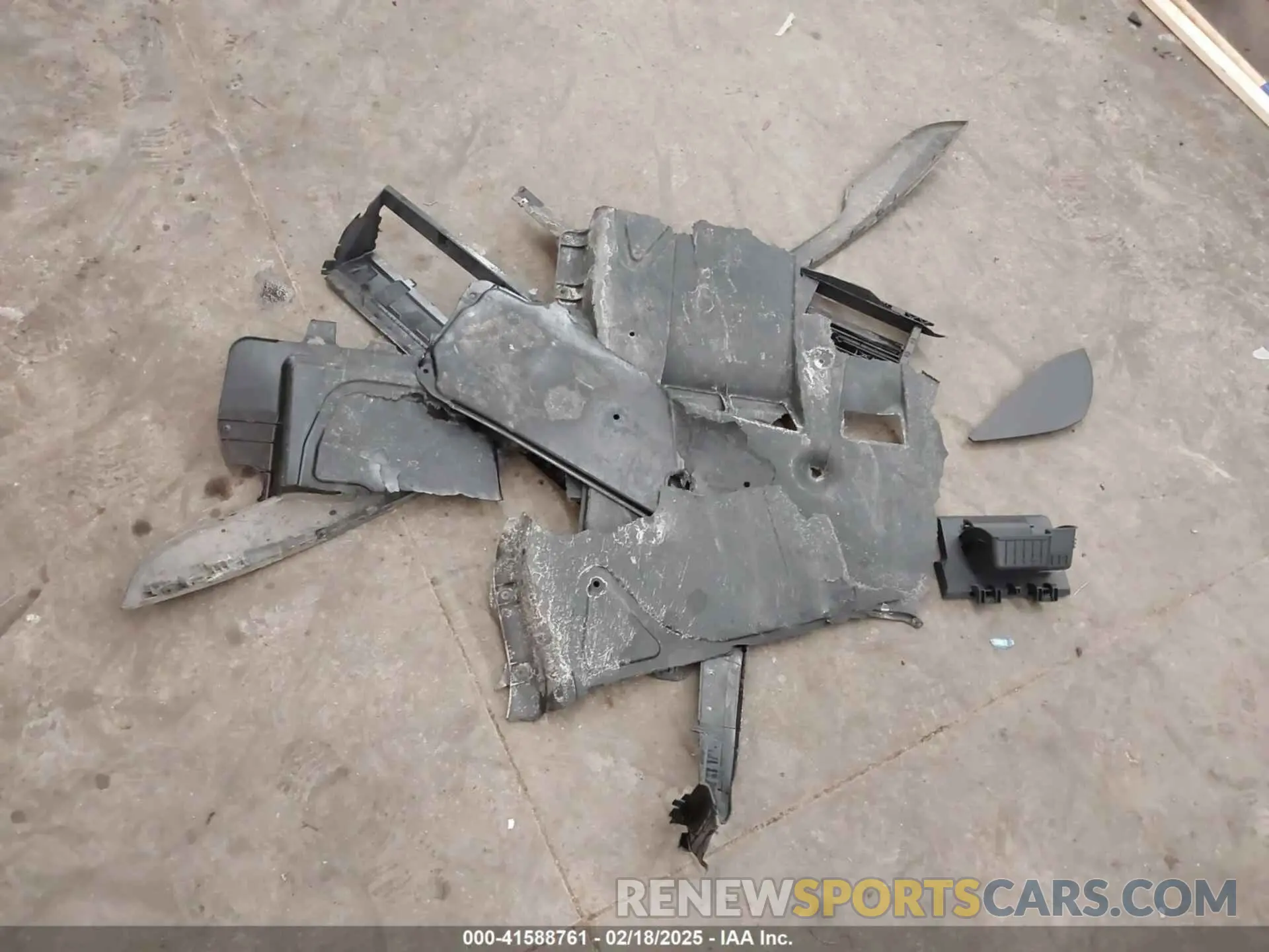 12 Photograph of a damaged car 1V2KC2CA3NC207745 VOLKSWAGEN ATLAS CROSS SPORT 2022