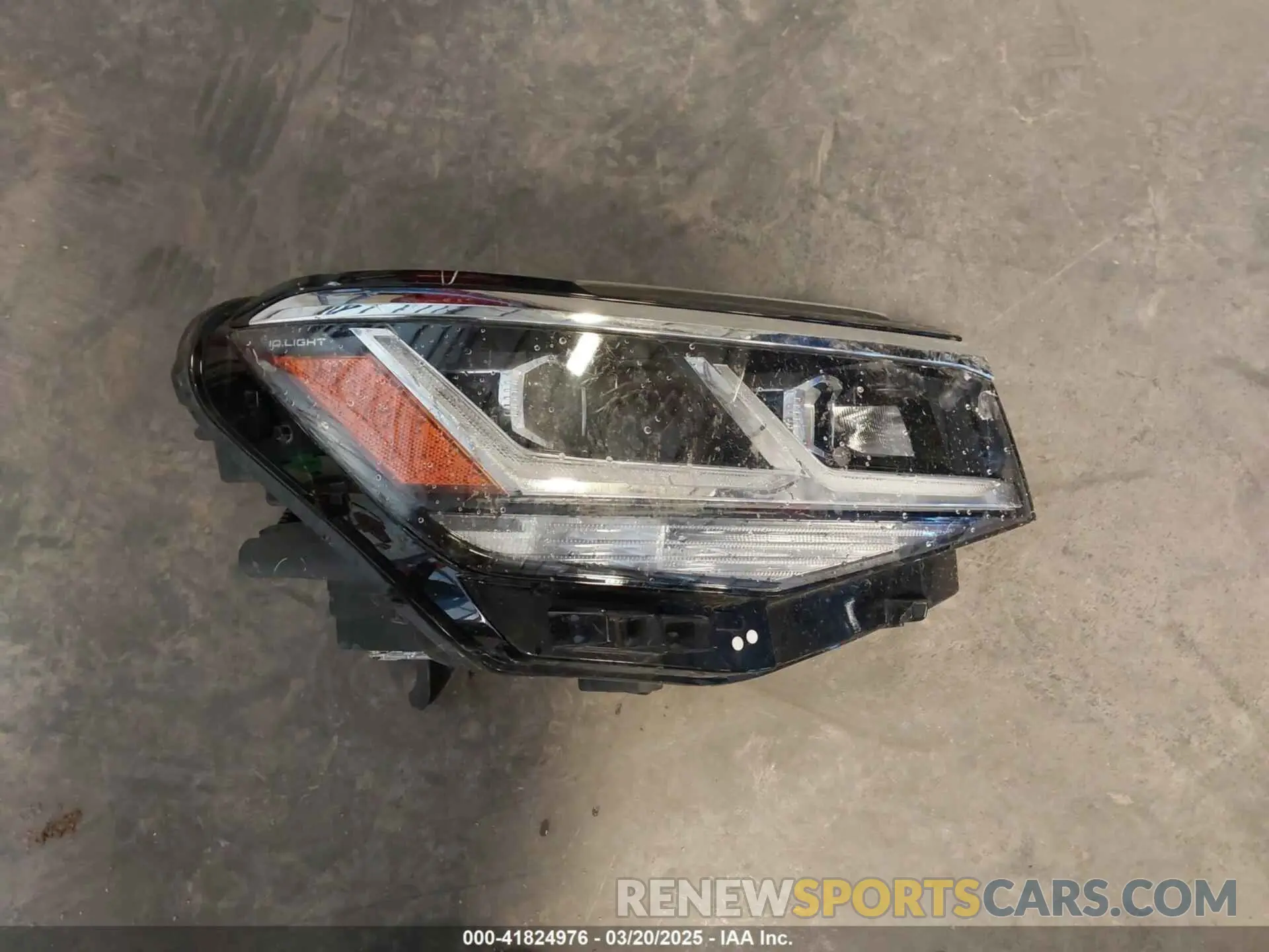 11 Photograph of a damaged car 1V2KC2CA4NC214204 VOLKSWAGEN ATLAS CROSS SPORT 2022
