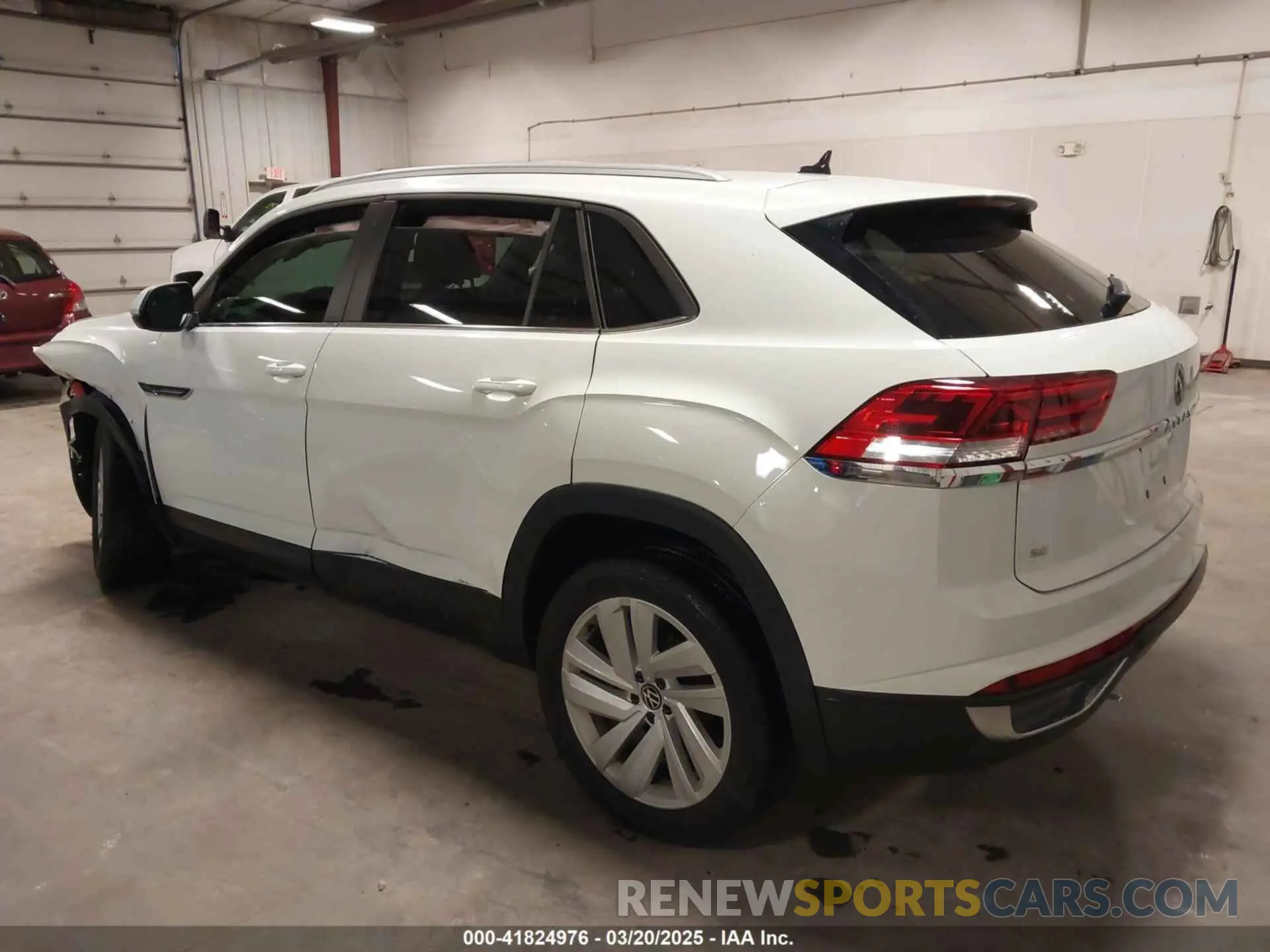 3 Photograph of a damaged car 1V2KC2CA4NC214204 VOLKSWAGEN ATLAS CROSS SPORT 2022