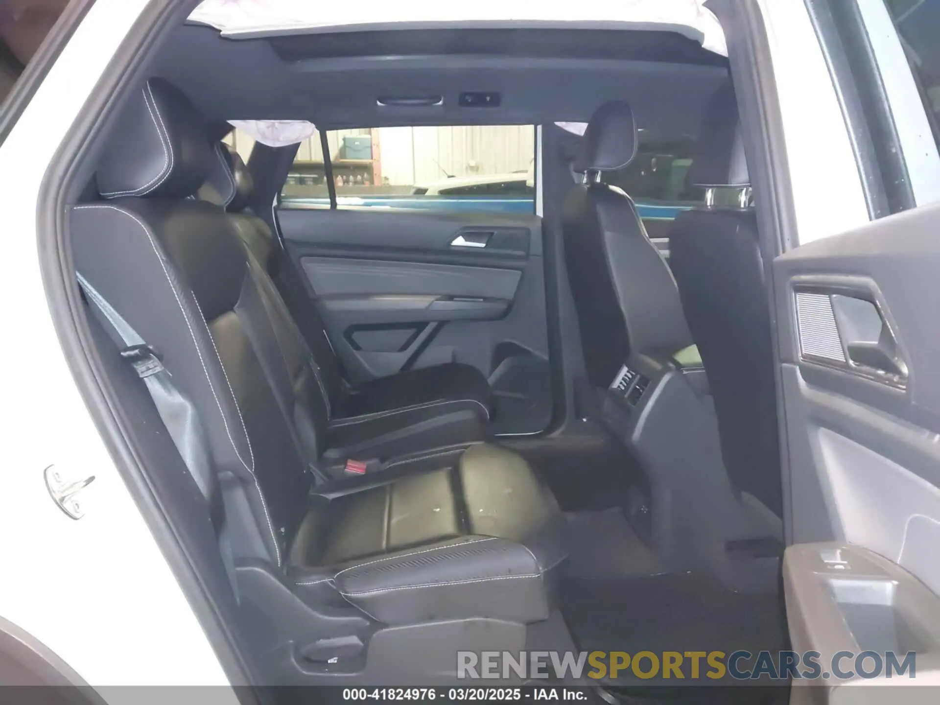 8 Photograph of a damaged car 1V2KC2CA4NC214204 VOLKSWAGEN ATLAS CROSS SPORT 2022