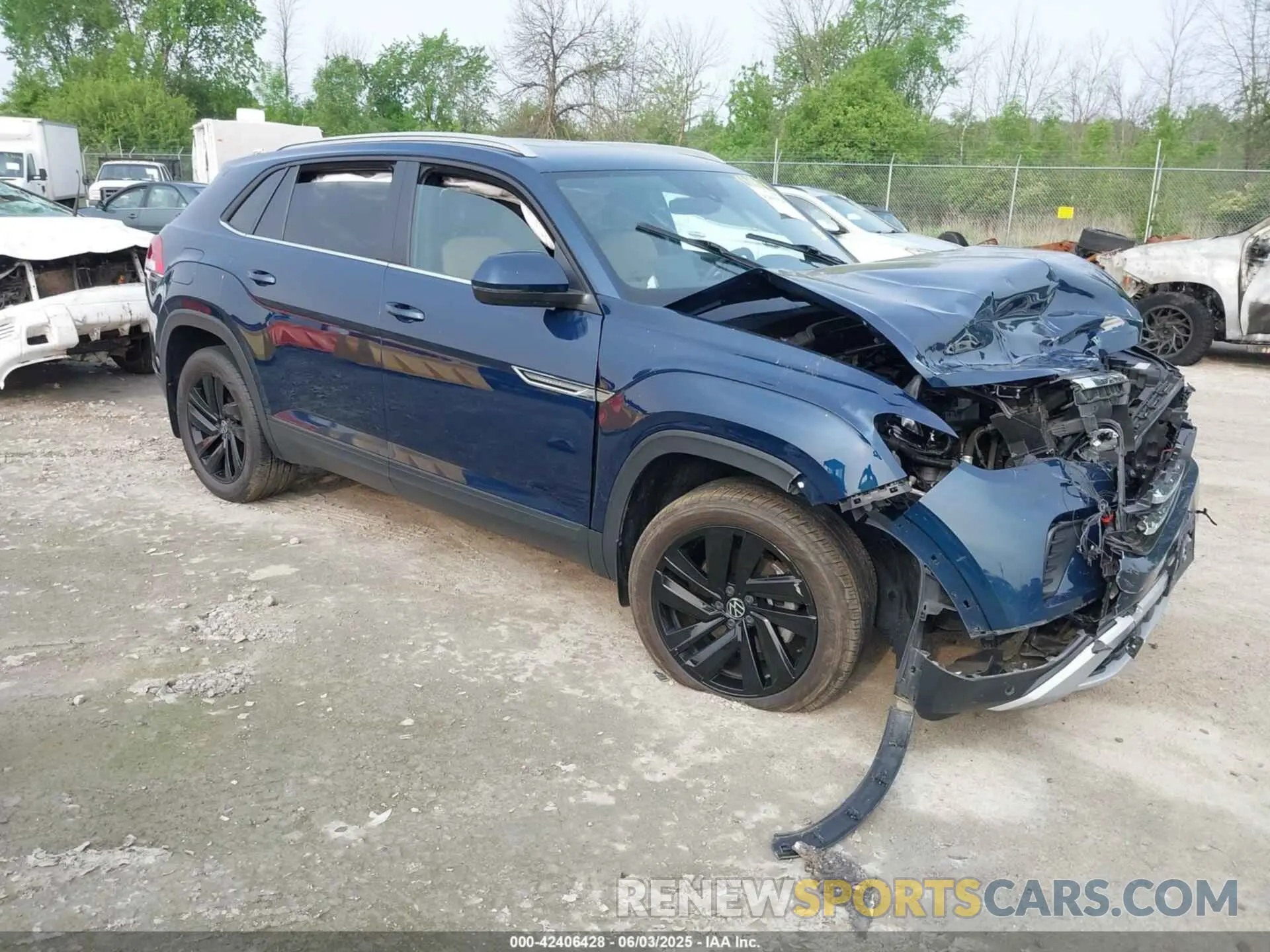 1 Photograph of a damaged car 1V2KC2CA9NC216742 VOLKSWAGEN ATLAS CROSS SPORT 2022