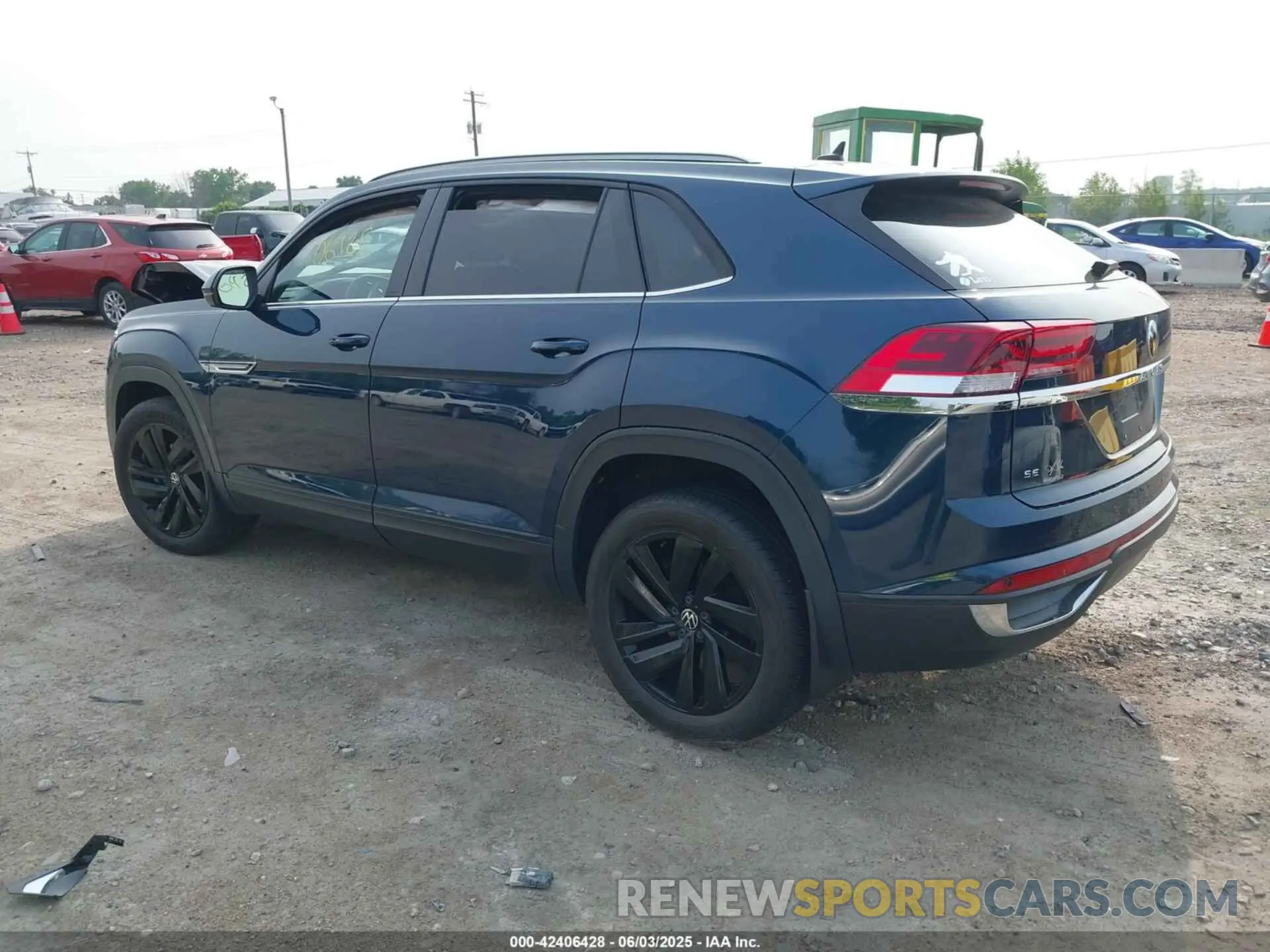 3 Photograph of a damaged car 1V2KC2CA9NC216742 VOLKSWAGEN ATLAS CROSS SPORT 2022