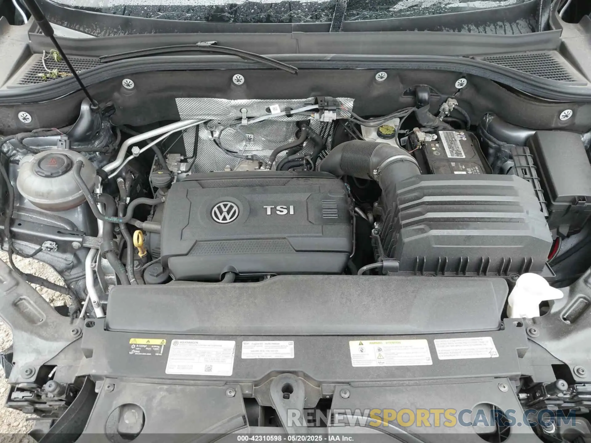 10 Photograph of a damaged car 1V2LC2CA1NC203536 VOLKSWAGEN ATLAS CROSS SPORT 2022