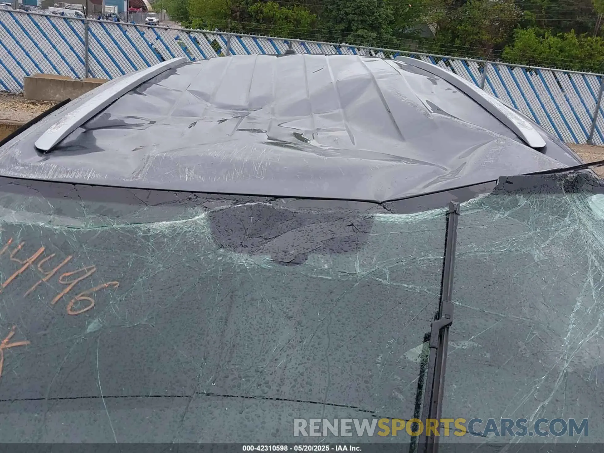 6 Photograph of a damaged car 1V2LC2CA1NC203536 VOLKSWAGEN ATLAS CROSS SPORT 2022