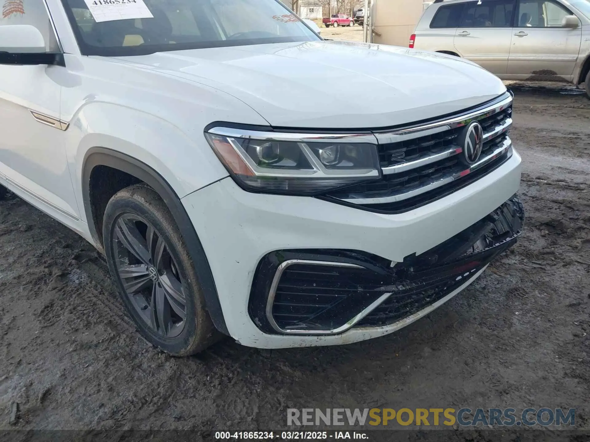 18 Photograph of a damaged car 1V2SE2CA2NC206614 VOLKSWAGEN ATLAS CROSS SPORT 2022