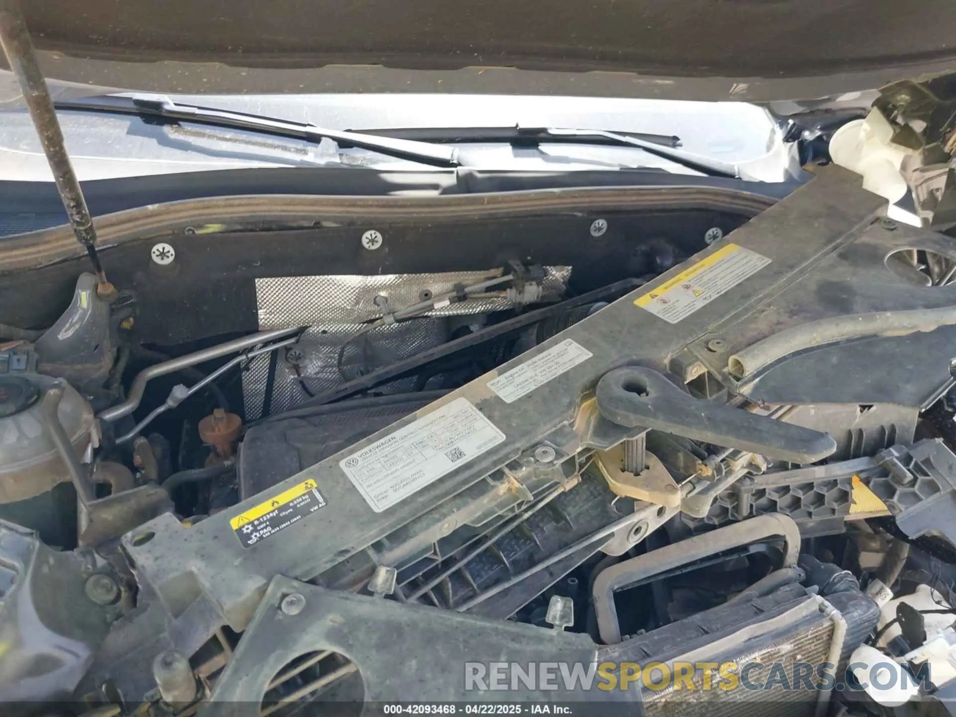 10 Photograph of a damaged car 1V2WC2CA8NC215017 VOLKSWAGEN ATLAS CROSS SPORT 2022