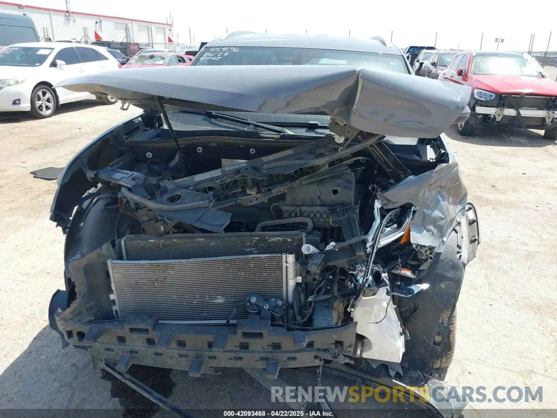 6 Photograph of a damaged car 1V2WC2CA8NC215017 VOLKSWAGEN ATLAS CROSS SPORT 2022
