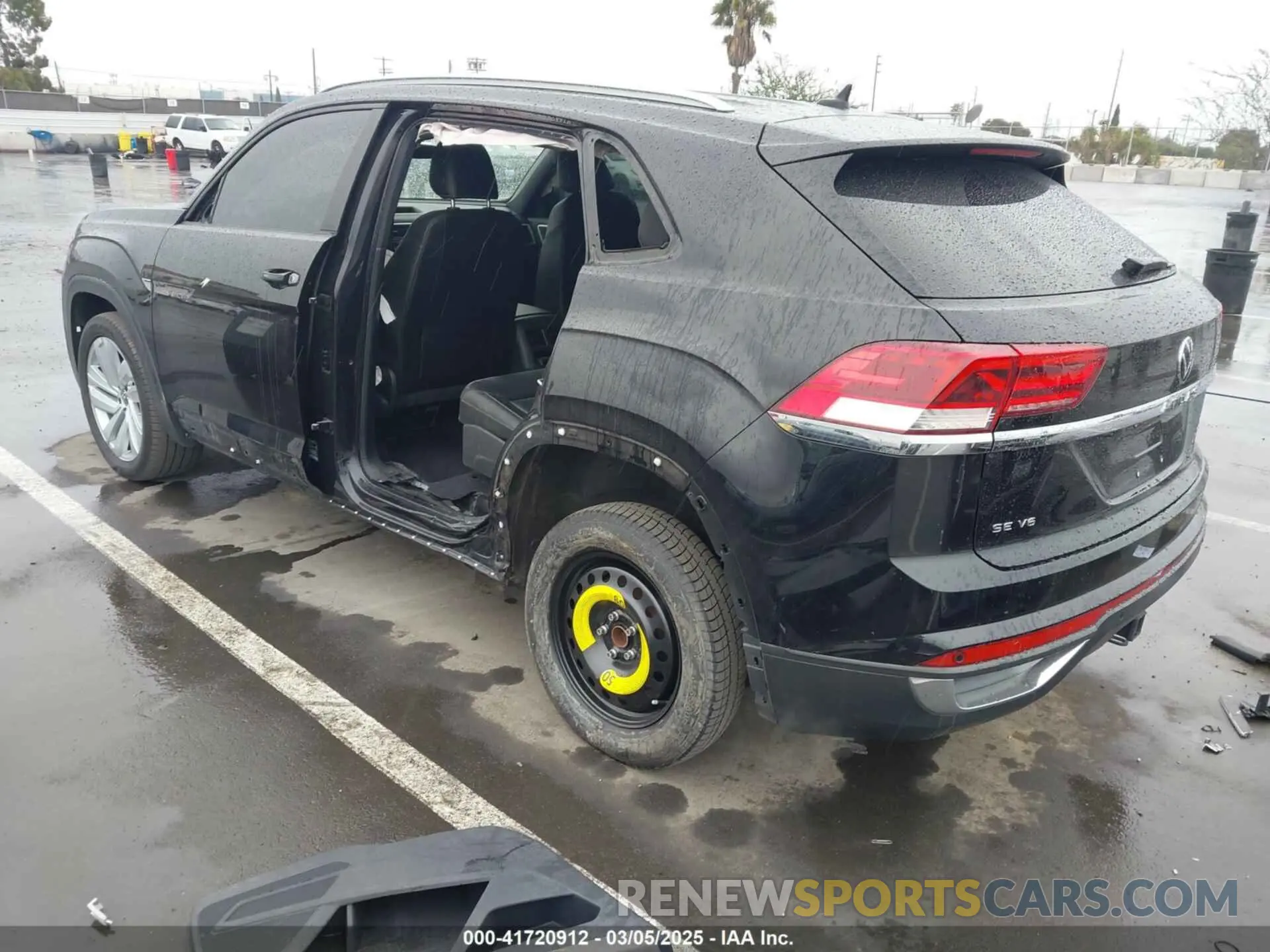 3 Photograph of a damaged car 1V2WE2CA3NC203707 VOLKSWAGEN ATLAS CROSS SPORT 2022