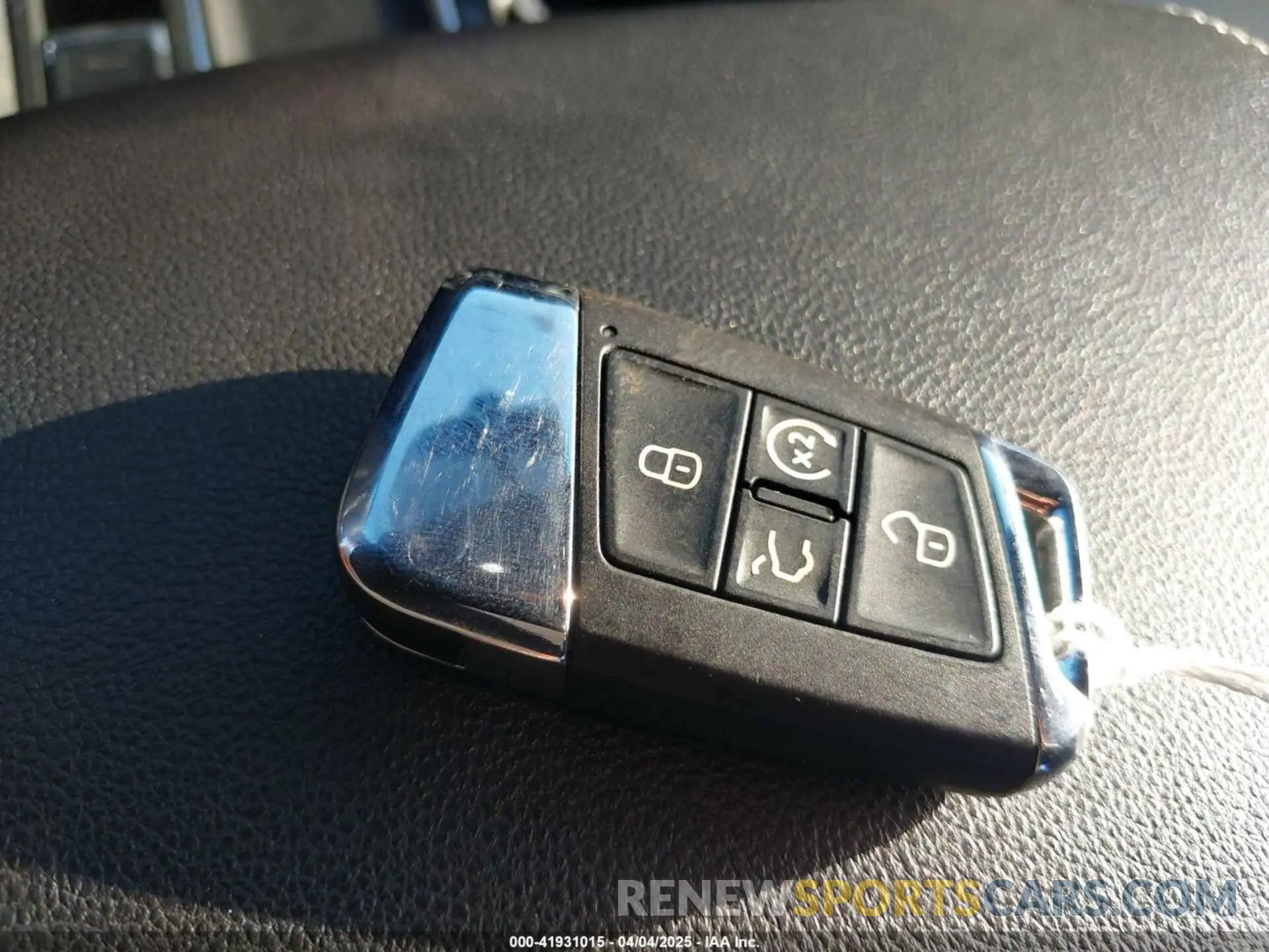 11 Photograph of a damaged car 1V2WE2CA3NC218854 VOLKSWAGEN ATLAS CROSS SPORT 2022