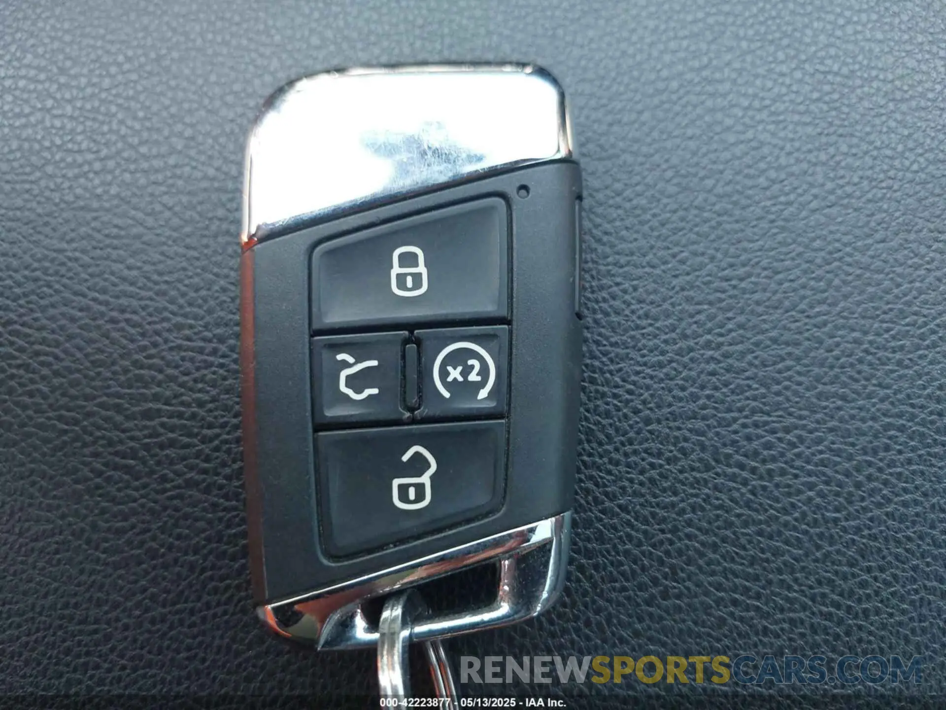 11 Photograph of a damaged car 1V2FE2CA1PC218595 VOLKSWAGEN ATLAS CROSS SPORT 2023