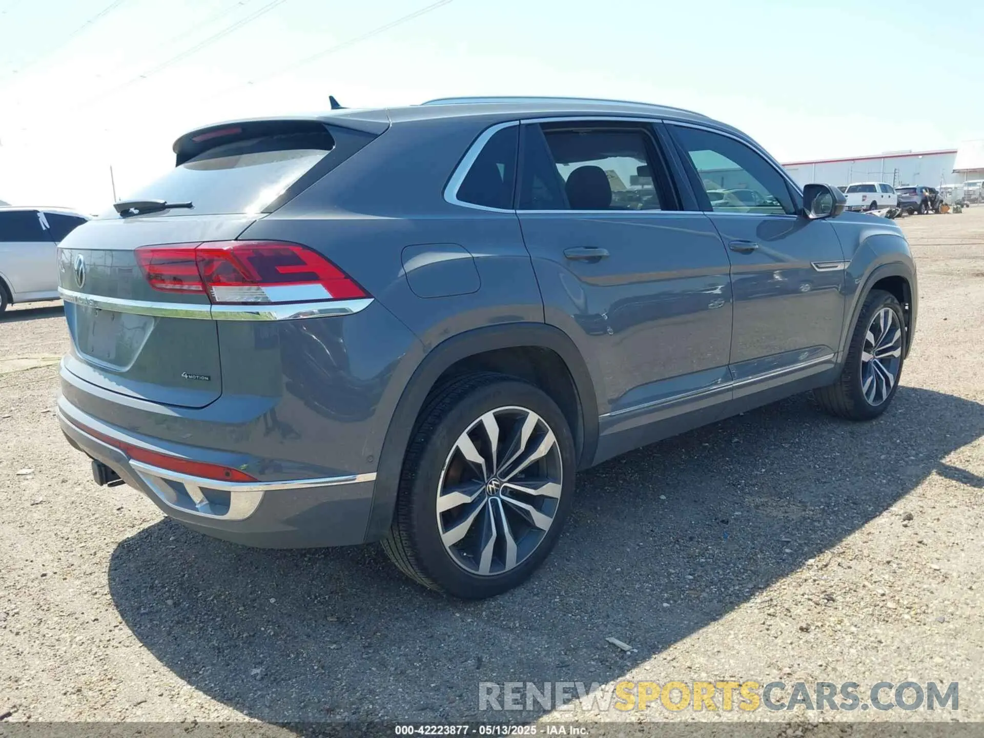 4 Photograph of a damaged car 1V2FE2CA1PC218595 VOLKSWAGEN ATLAS CROSS SPORT 2023
