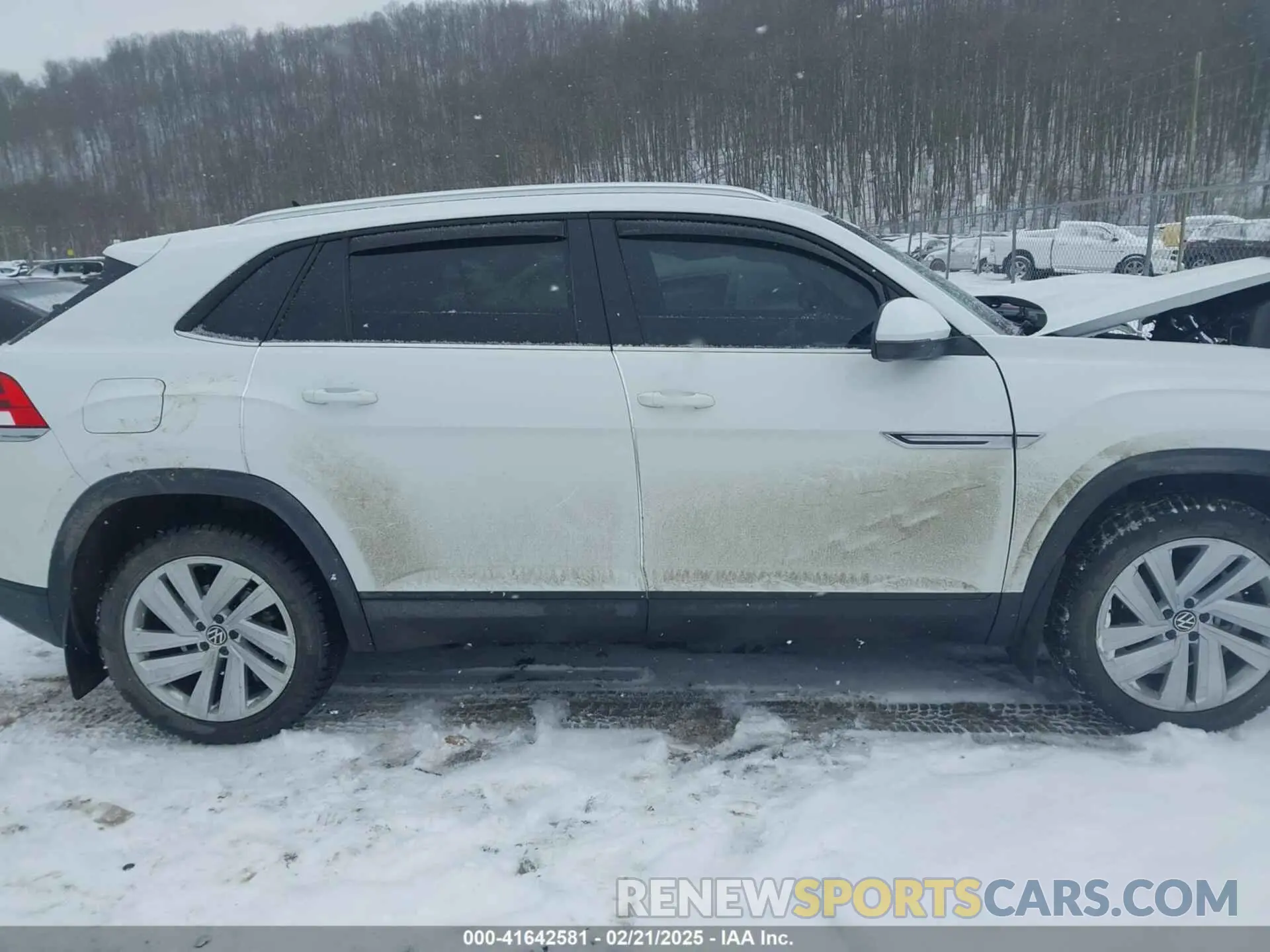 13 Photograph of a damaged car 1V2HC2CA3PC229077 VOLKSWAGEN ATLAS CROSS SPORT 2023