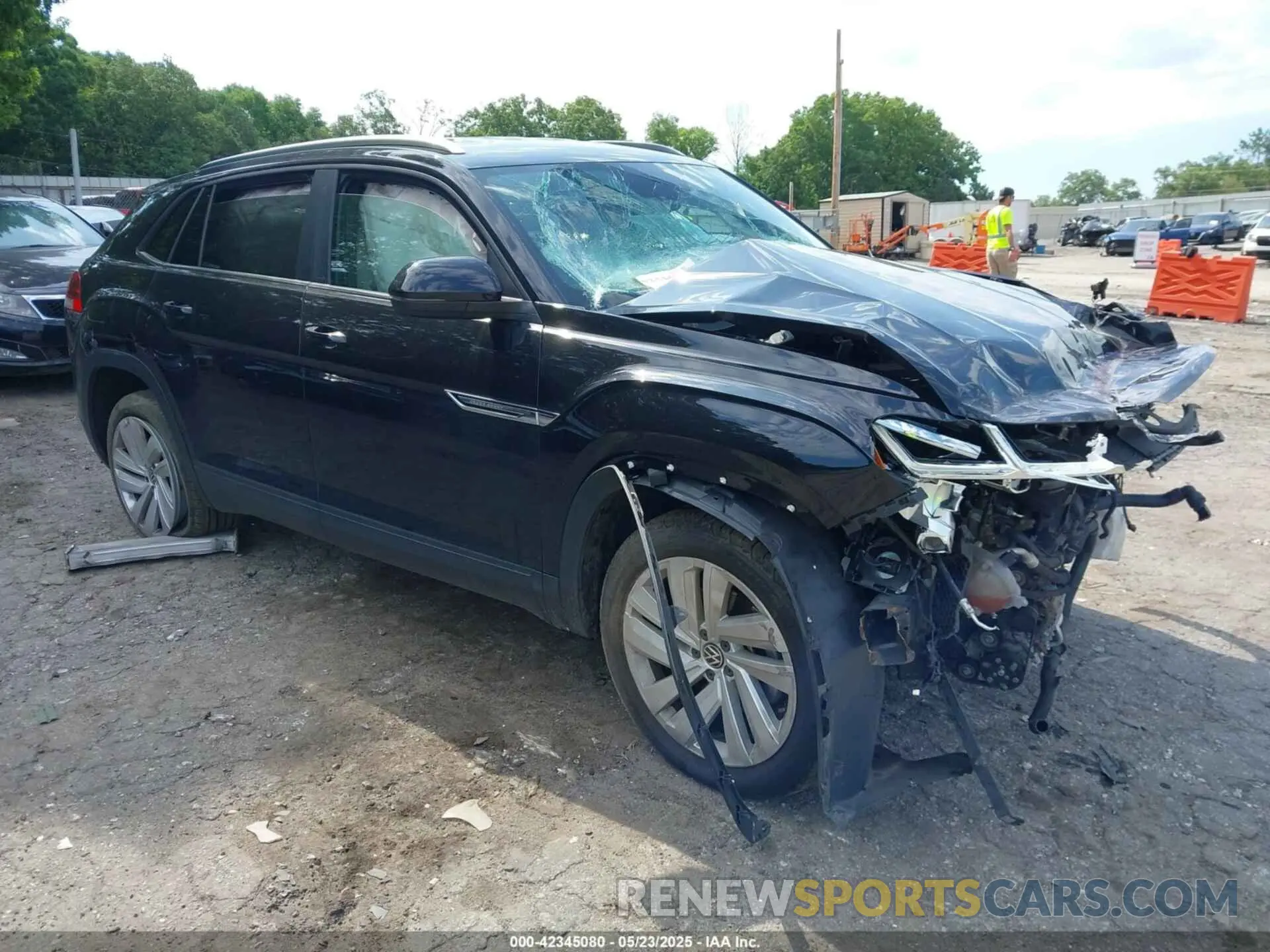 1 Photograph of a damaged car 1V2HE2CA8PC203505 VOLKSWAGEN ATLAS CROSS SPORT 2023