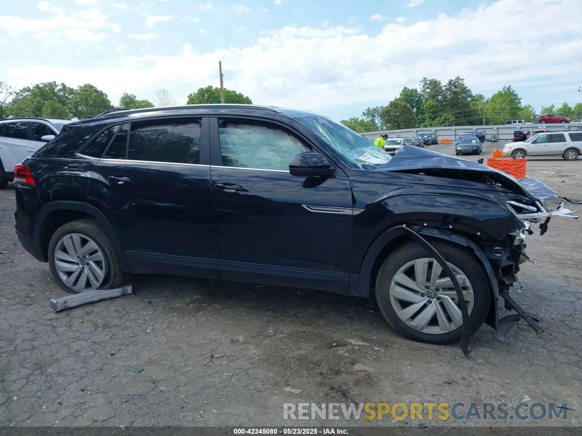 12 Photograph of a damaged car 1V2HE2CA8PC203505 VOLKSWAGEN ATLAS CROSS SPORT 2023