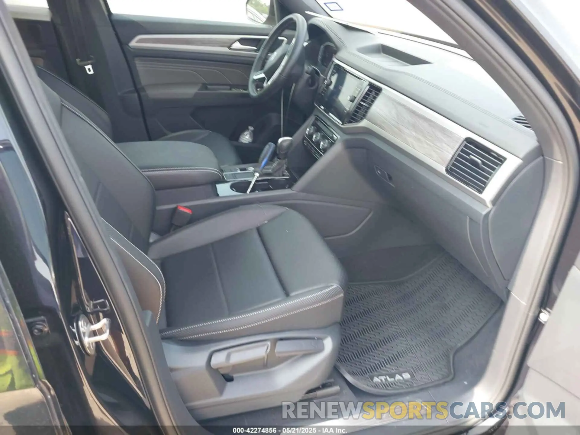 5 Photograph of a damaged car 1V2JE2CA6PC201320 VOLKSWAGEN ATLAS CROSS SPORT 2023