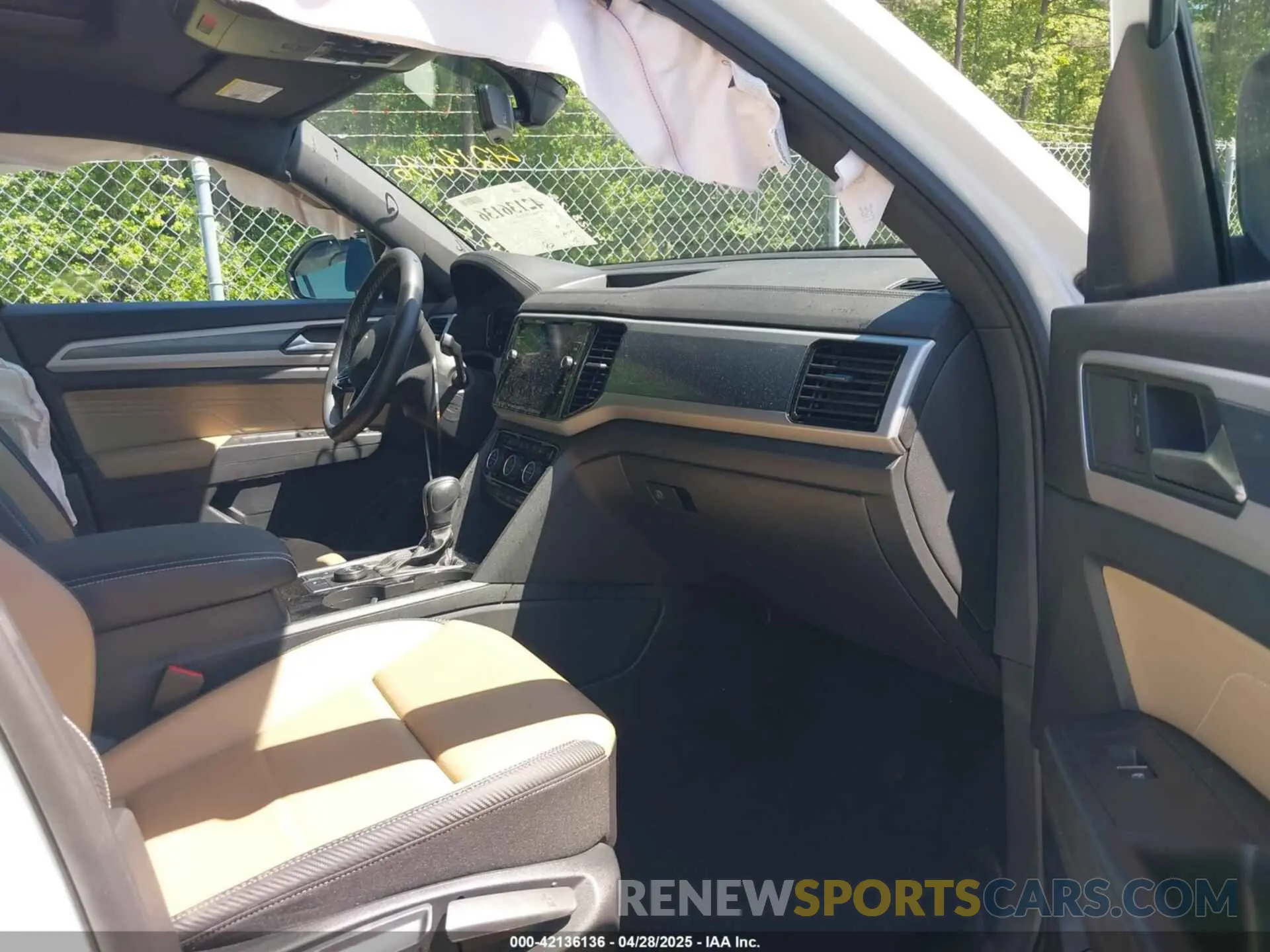 5 Photograph of a damaged car 1V2KC2CA2PC220778 VOLKSWAGEN ATLAS CROSS SPORT 2023