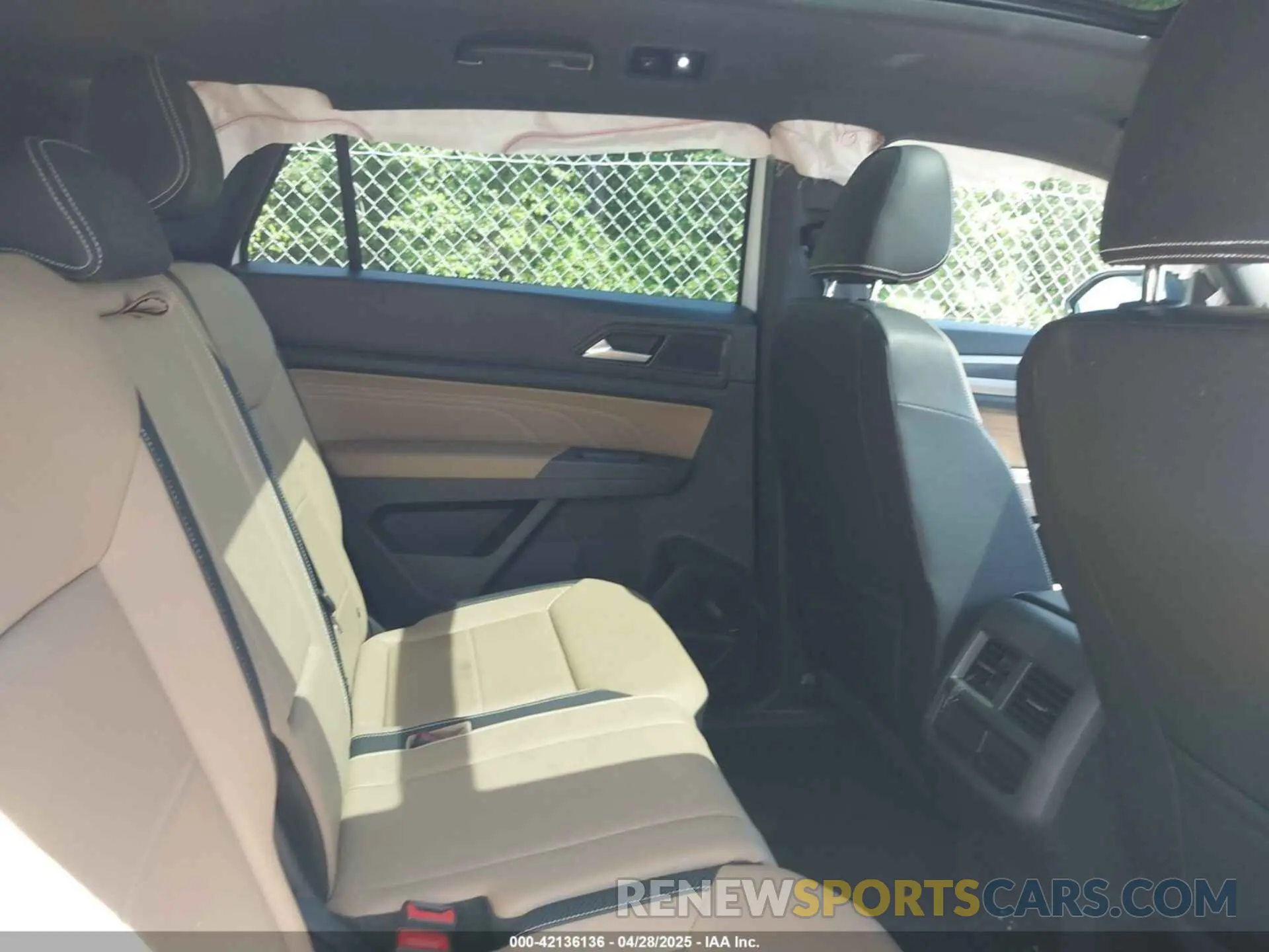 8 Photograph of a damaged car 1V2KC2CA2PC220778 VOLKSWAGEN ATLAS CROSS SPORT 2023