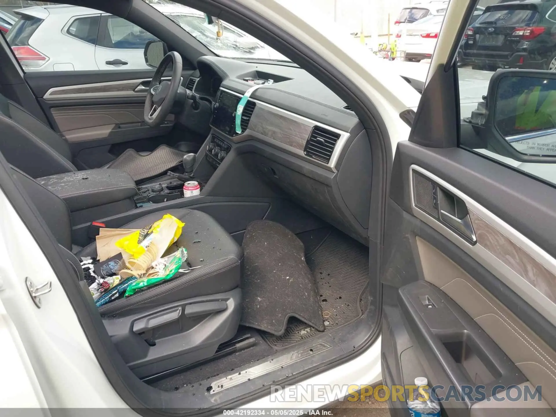 5 Photograph of a damaged car 1V2KC2CA5PC214764 VOLKSWAGEN ATLAS CROSS SPORT 2023