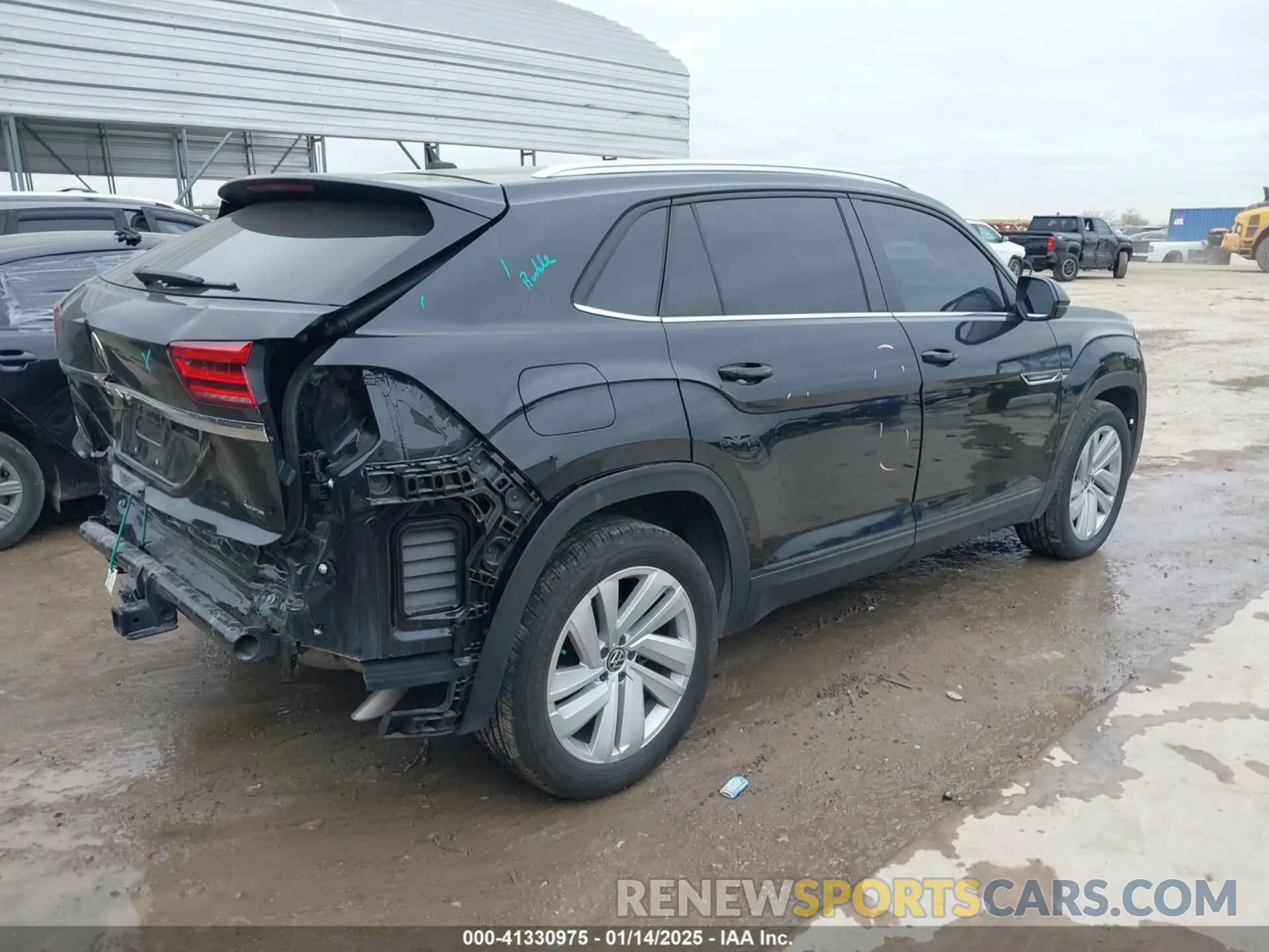 4 Photograph of a damaged car 1V2KE2CA8PC225834 VOLKSWAGEN ATLAS CROSS SPORT 2023