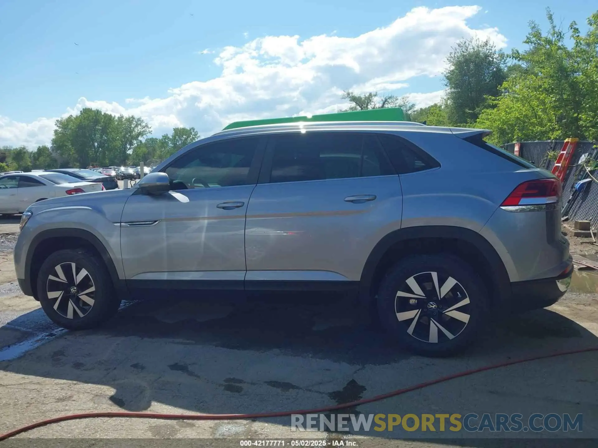 14 Photograph of a damaged car 1V2LC2CA9PC212519 VOLKSWAGEN ATLAS CROSS SPORT 2023