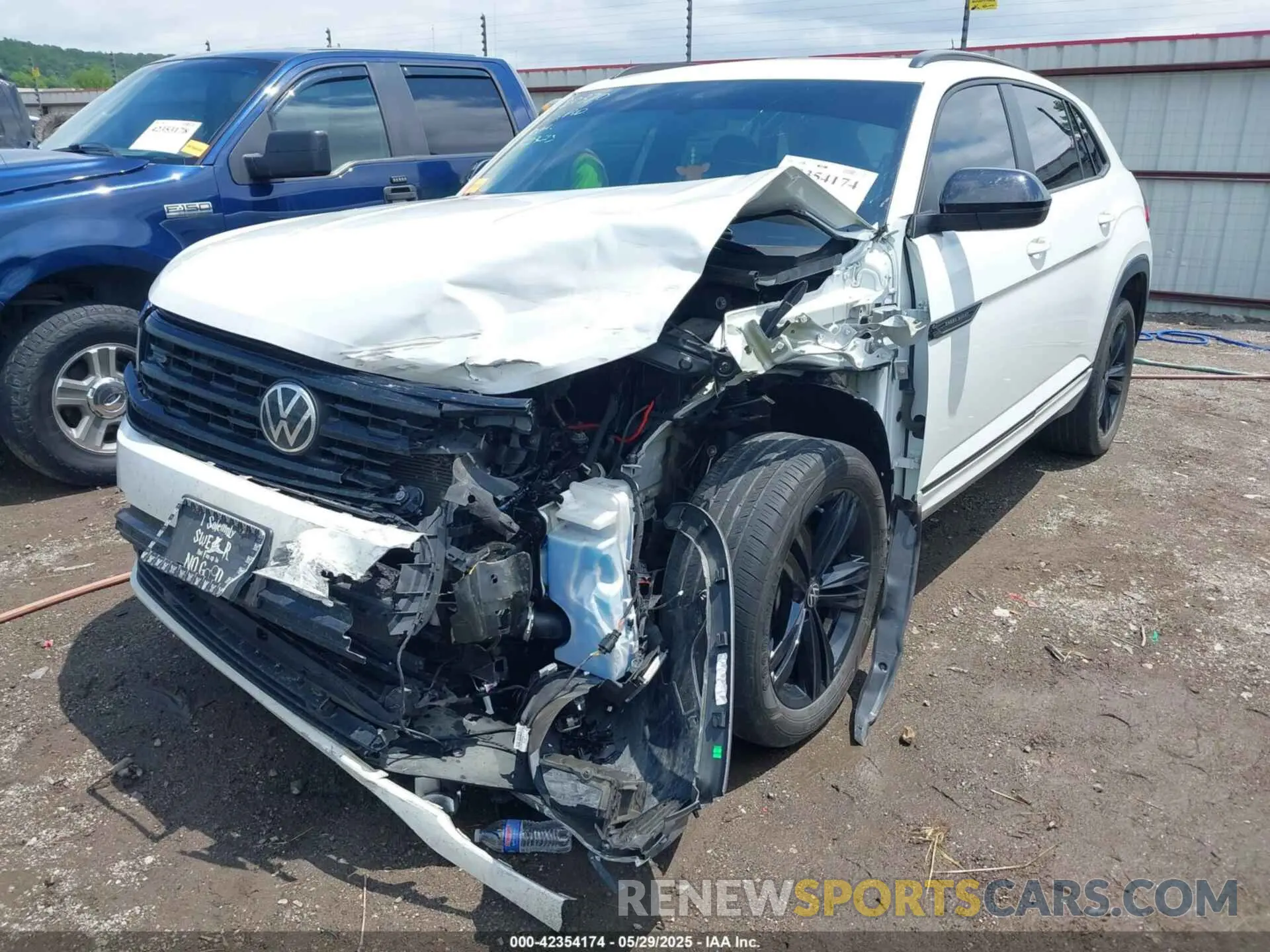 6 Photograph of a damaged car 1V2SC2CA1PC222828 VOLKSWAGEN ATLAS CROSS SPORT 2023
