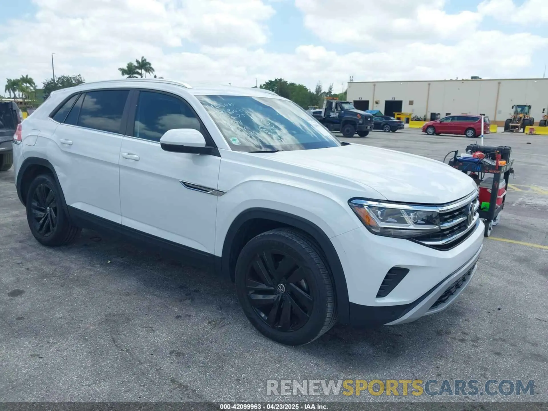 1 Photograph of a damaged car 1V2WC2CA1PC226444 VOLKSWAGEN ATLAS CROSS SPORT 2023