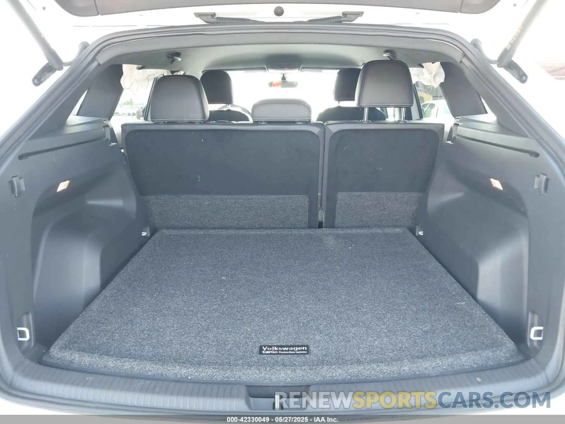 19 Photograph of a damaged car 1V2WC2CA3PC228213 VOLKSWAGEN ATLAS CROSS SPORT 2023