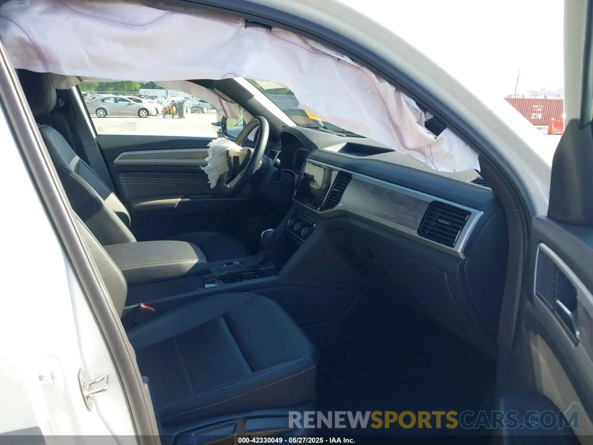 5 Photograph of a damaged car 1V2WC2CA3PC228213 VOLKSWAGEN ATLAS CROSS SPORT 2023