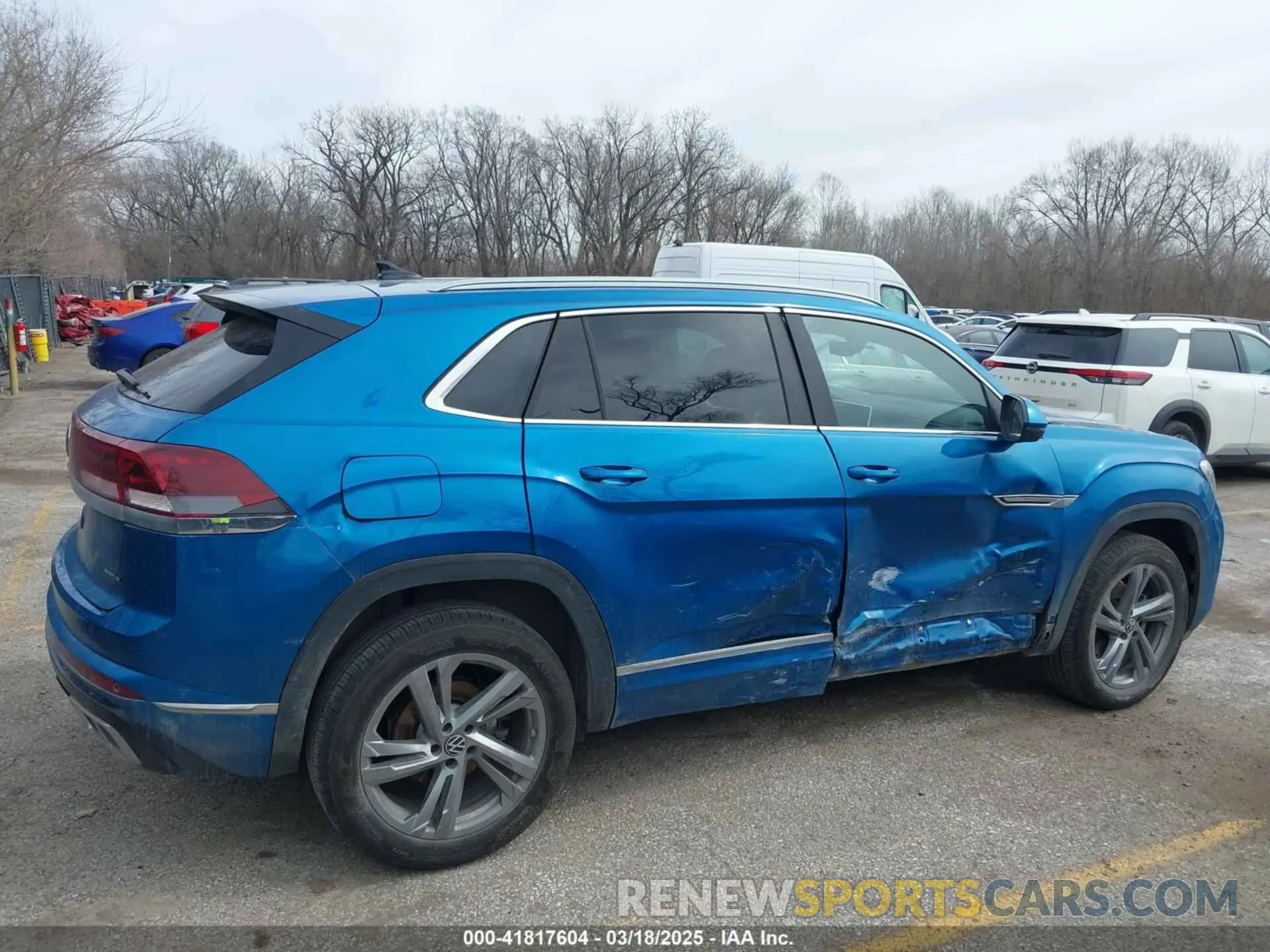 13 Photograph of a damaged car 1V2AE2CA0RC216320 VOLKSWAGEN ATLAS CROSS SPORT 2024