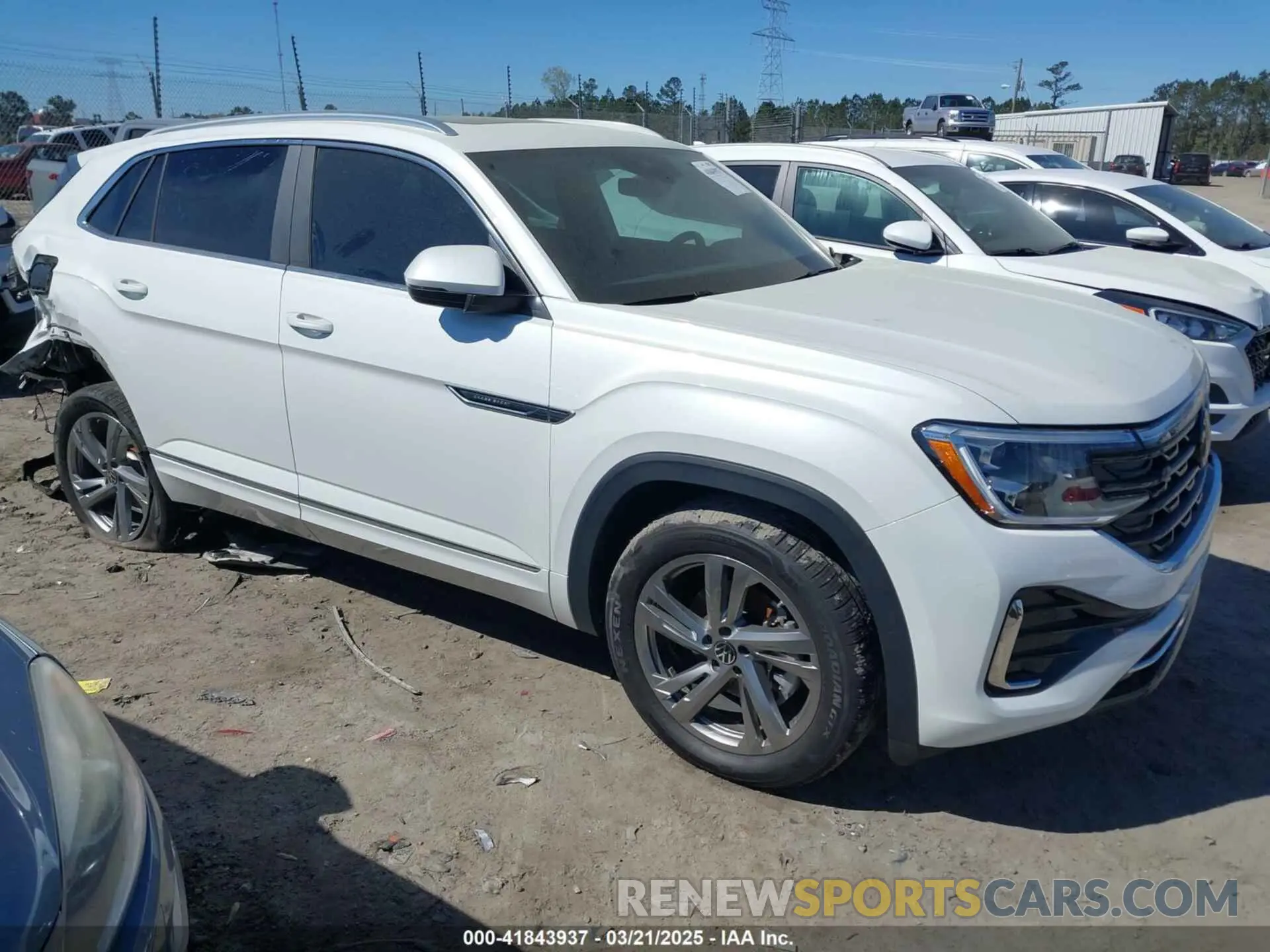 1 Photograph of a damaged car 1V2AE2CAXRC216700 VOLKSWAGEN ATLAS CROSS SPORT 2024