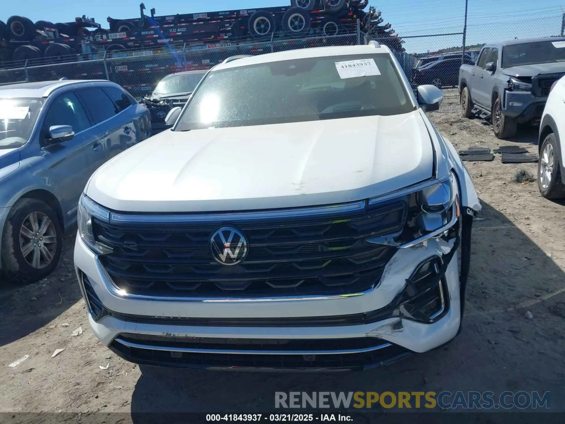 11 Photograph of a damaged car 1V2AE2CAXRC216700 VOLKSWAGEN ATLAS CROSS SPORT 2024