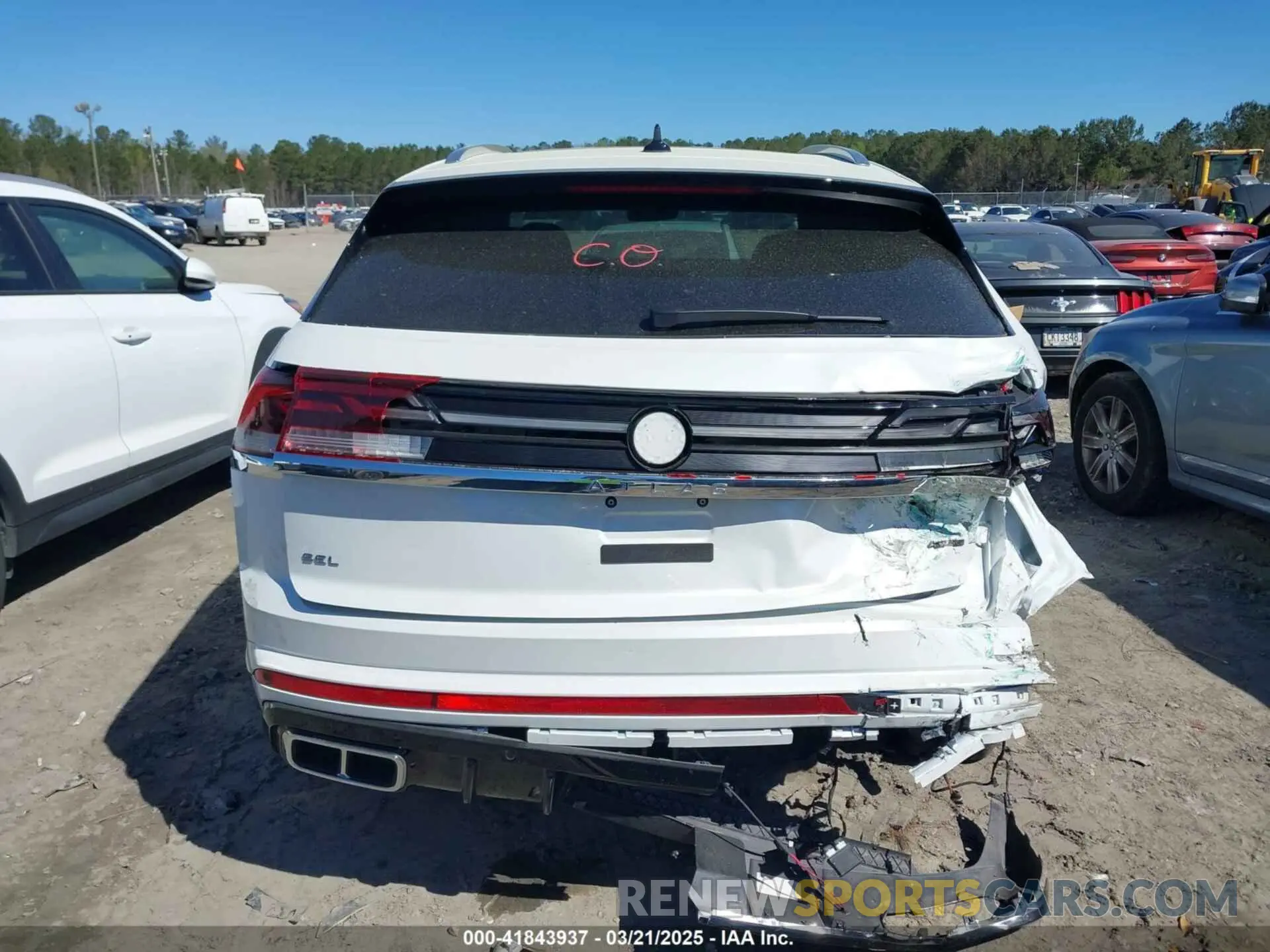 15 Photograph of a damaged car 1V2AE2CAXRC216700 VOLKSWAGEN ATLAS CROSS SPORT 2024