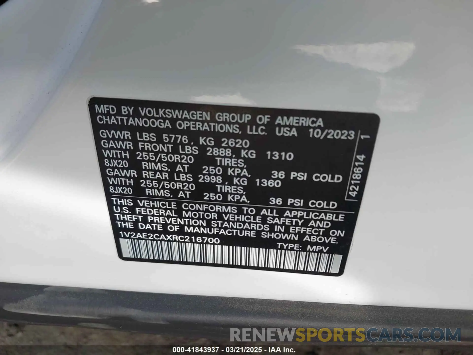 9 Photograph of a damaged car 1V2AE2CAXRC216700 VOLKSWAGEN ATLAS CROSS SPORT 2024