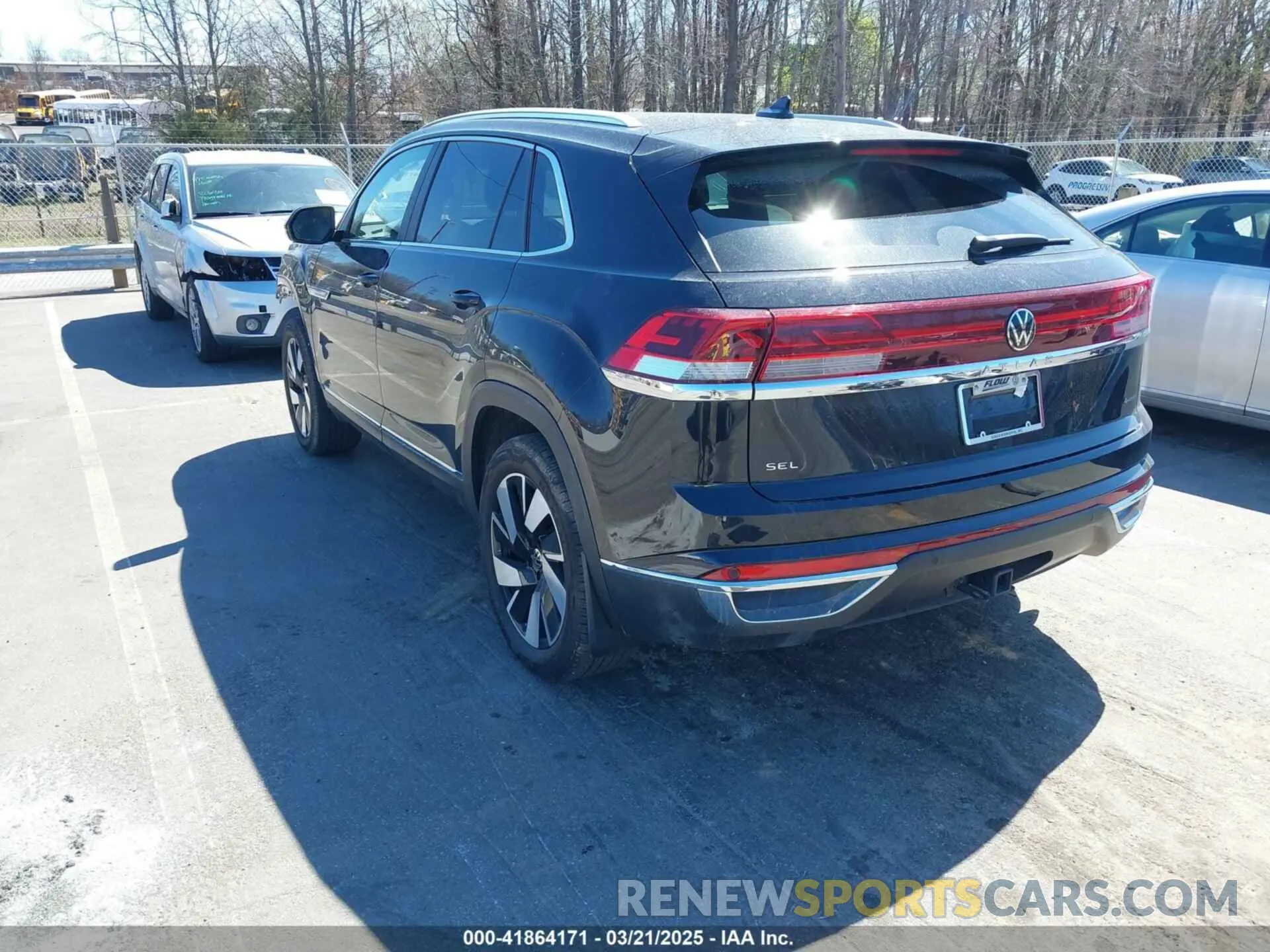 3 Photograph of a damaged car 1V2BE2CA6RC243851 VOLKSWAGEN ATLAS CROSS SPORT 2024