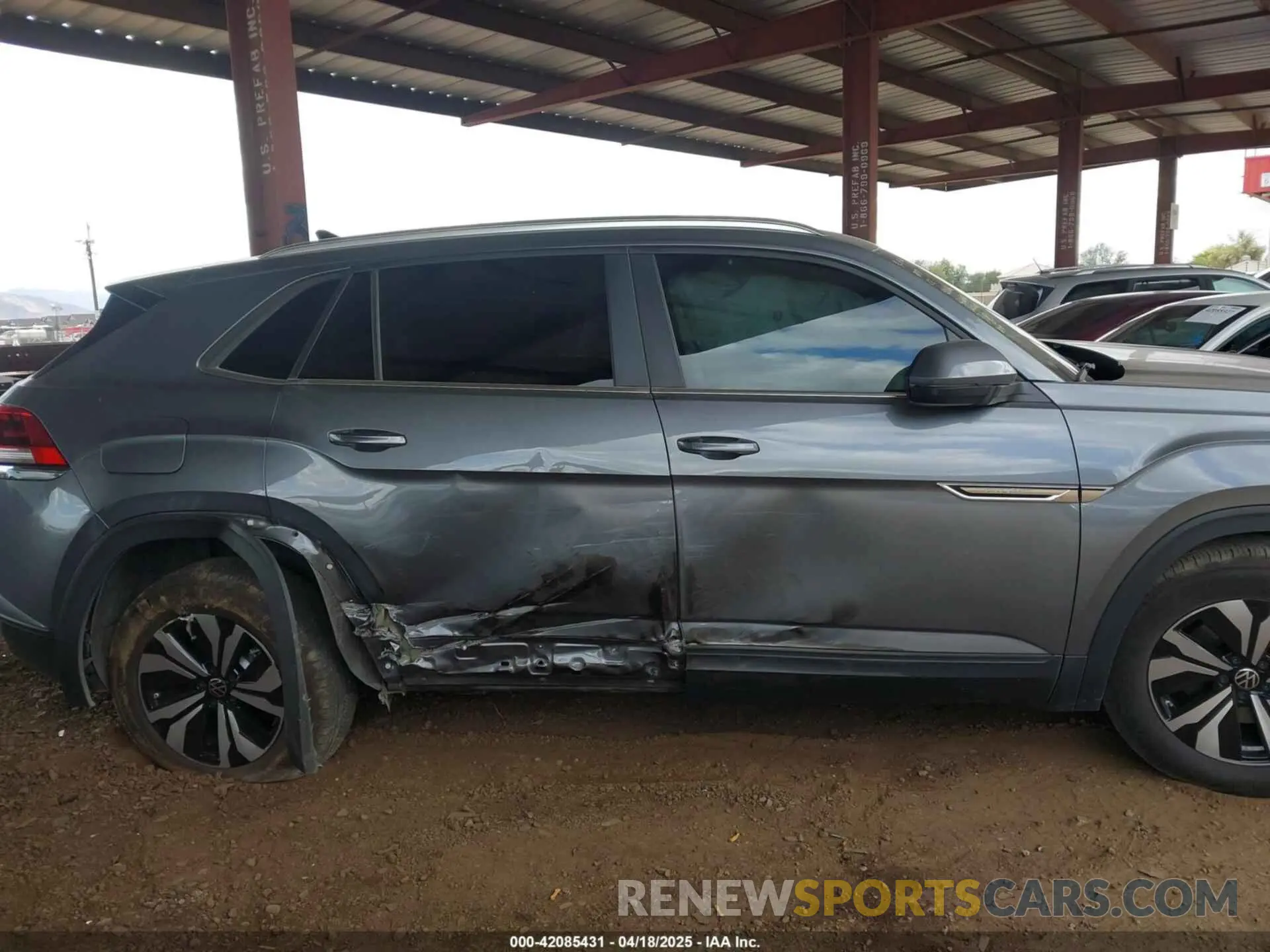 13 Photograph of a damaged car 1V2DE2CA0RC250660 VOLKSWAGEN ATLAS CROSS SPORT 2024