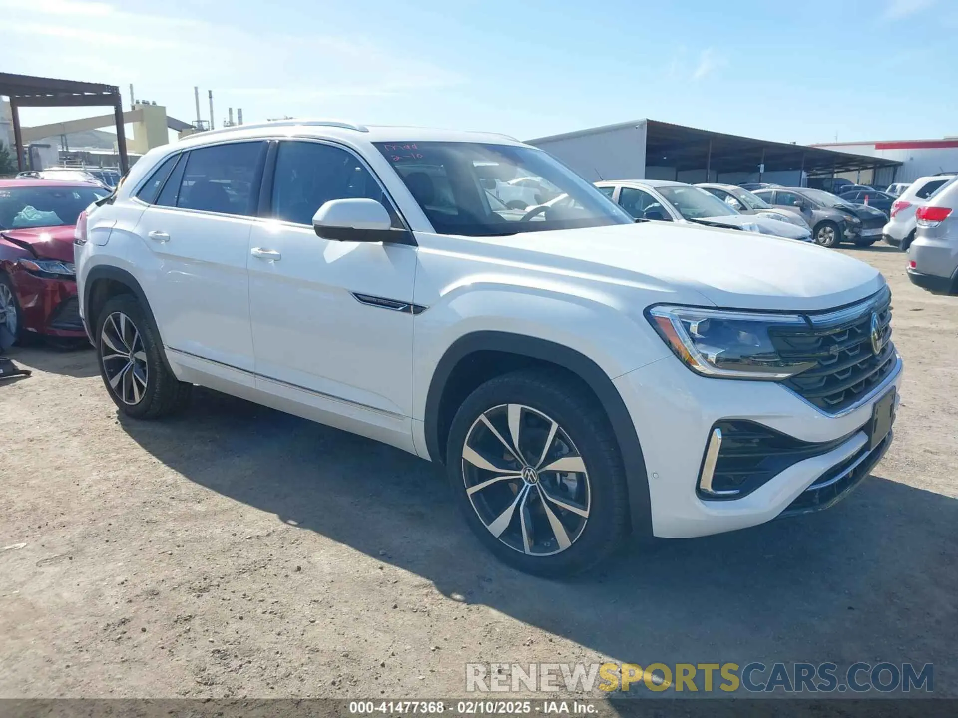 1 Photograph of a damaged car 1V2FE2CA0RC219868 VOLKSWAGEN ATLAS CROSS SPORT 2024