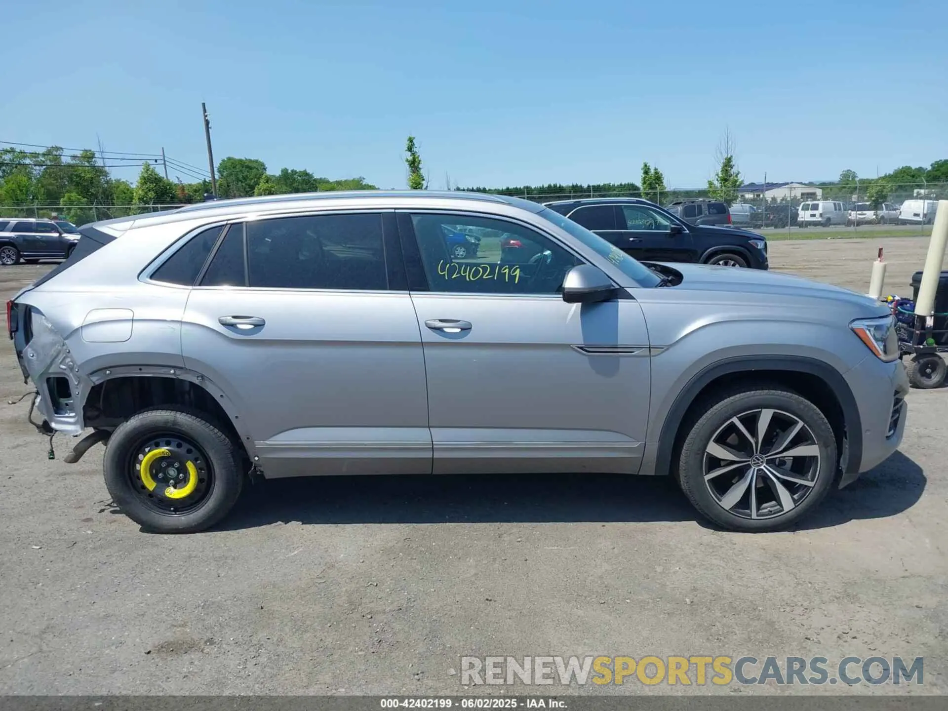13 Photograph of a damaged car 1V2FE2CA5RC204802 VOLKSWAGEN ATLAS CROSS SPORT 2024