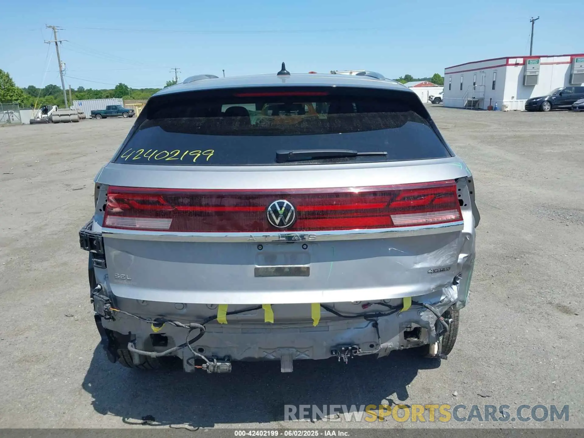 16 Photograph of a damaged car 1V2FE2CA5RC204802 VOLKSWAGEN ATLAS CROSS SPORT 2024