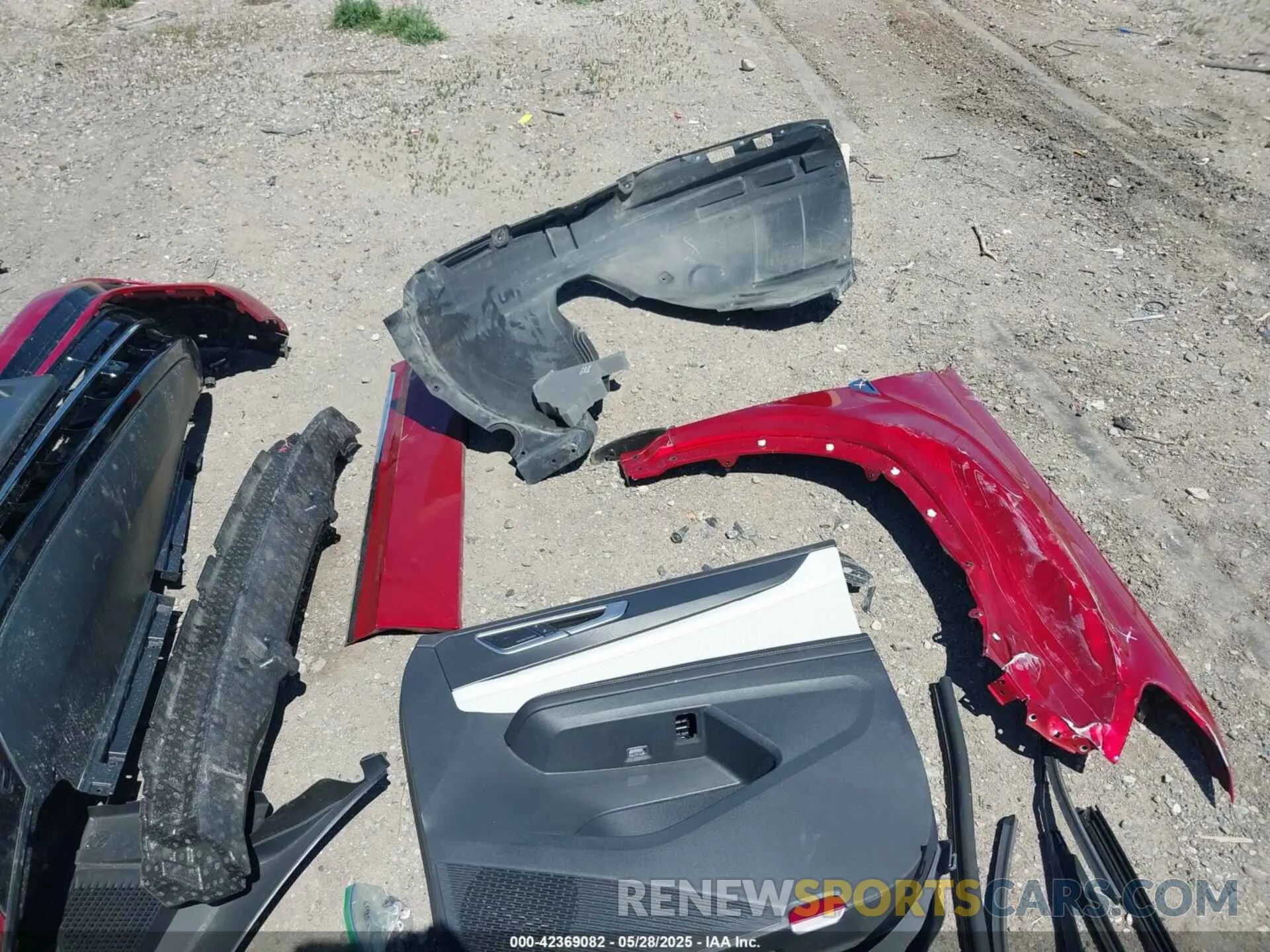 19 Photograph of a damaged car 1V2FE2CA6RC259193 VOLKSWAGEN ATLAS CROSS SPORT 2024