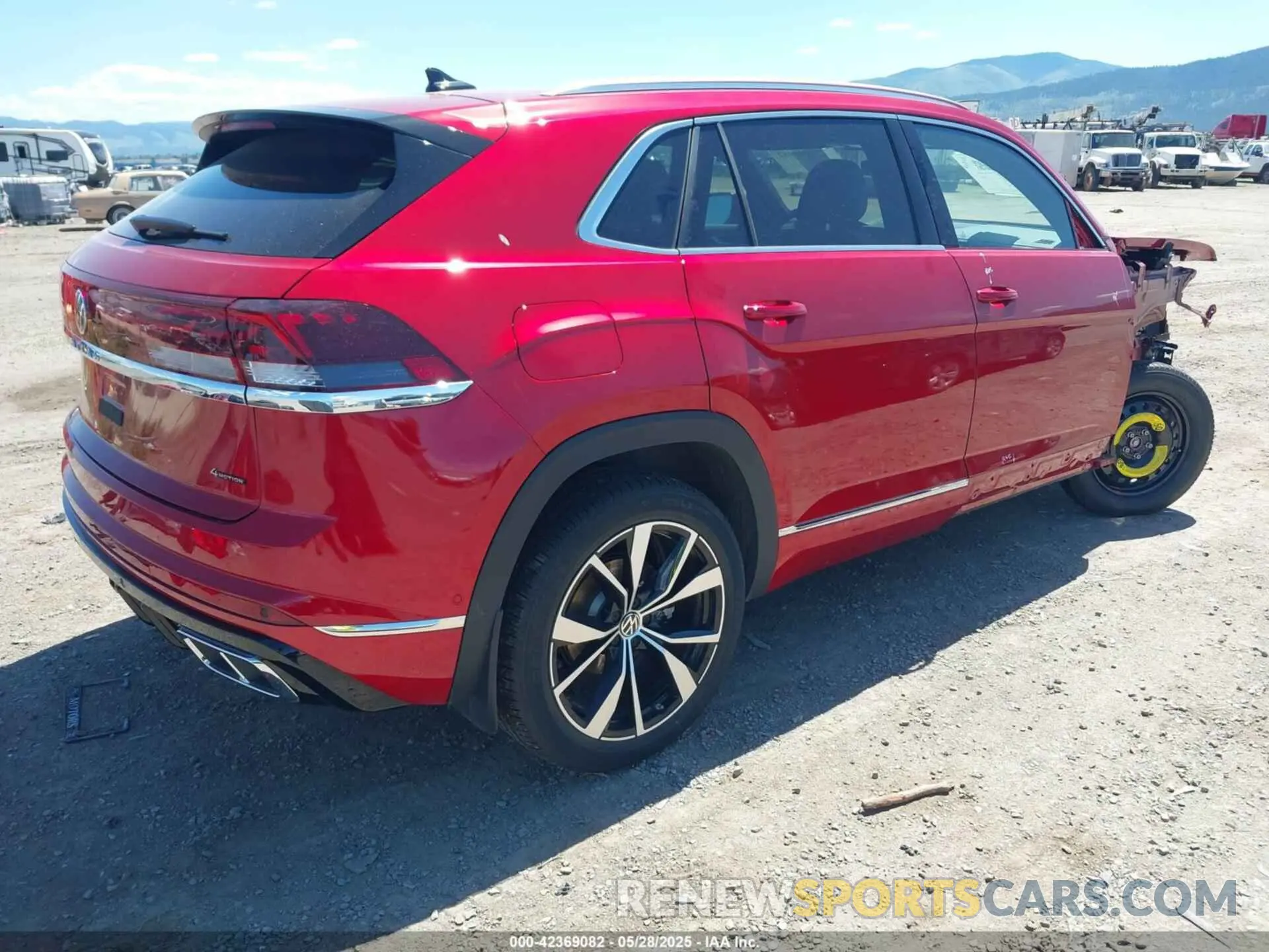 4 Photograph of a damaged car 1V2FE2CA6RC259193 VOLKSWAGEN ATLAS CROSS SPORT 2024
