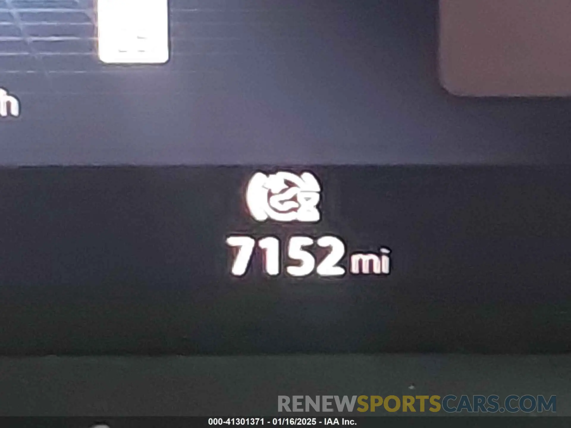 16 Photograph of a damaged car 1V2FE2CA8RC234019 VOLKSWAGEN ATLAS CROSS SPORT 2024