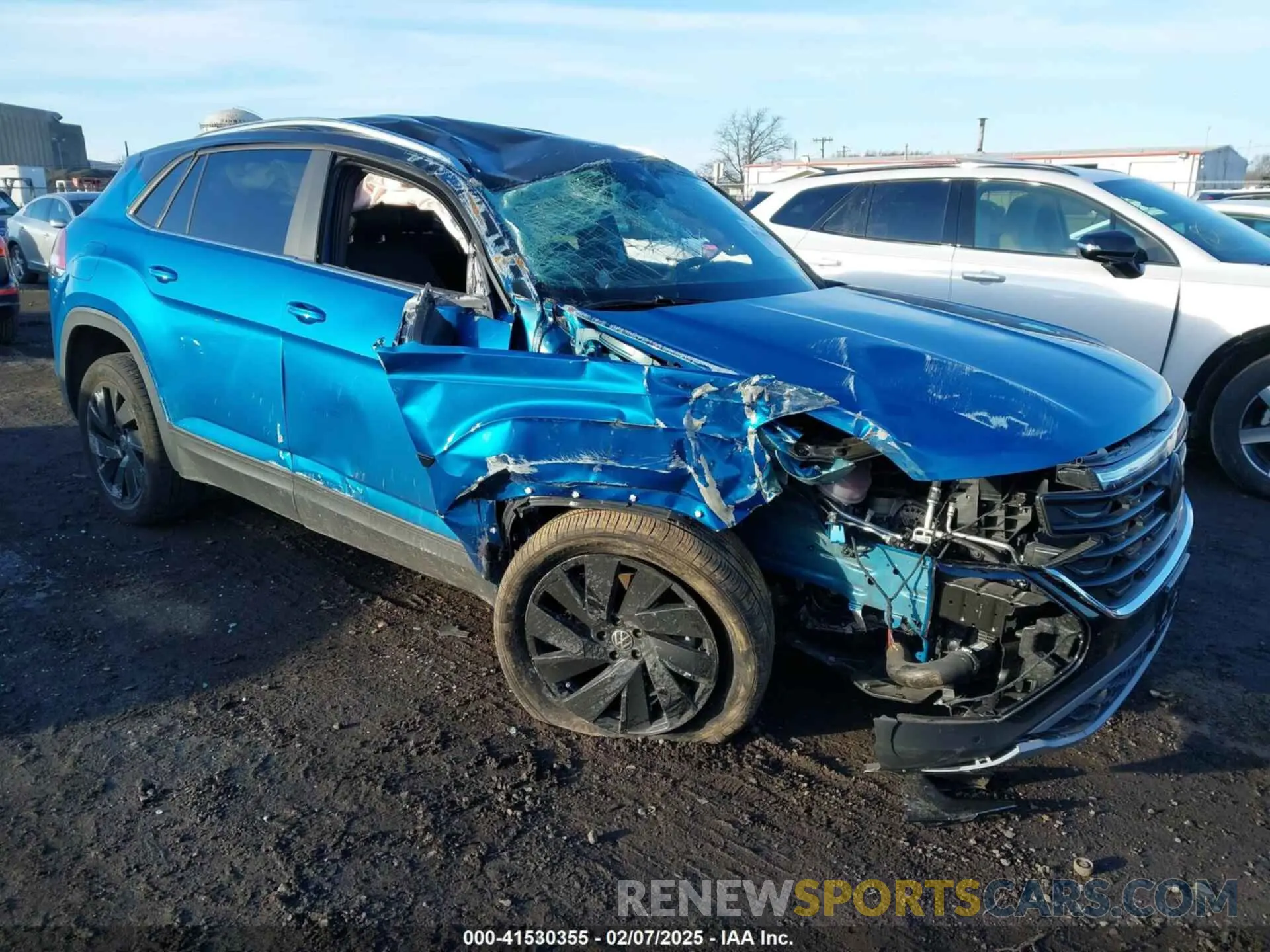 1 Photograph of a damaged car 1V2HE2CA1RC219841 VOLKSWAGEN ATLAS CROSS SPORT 2024