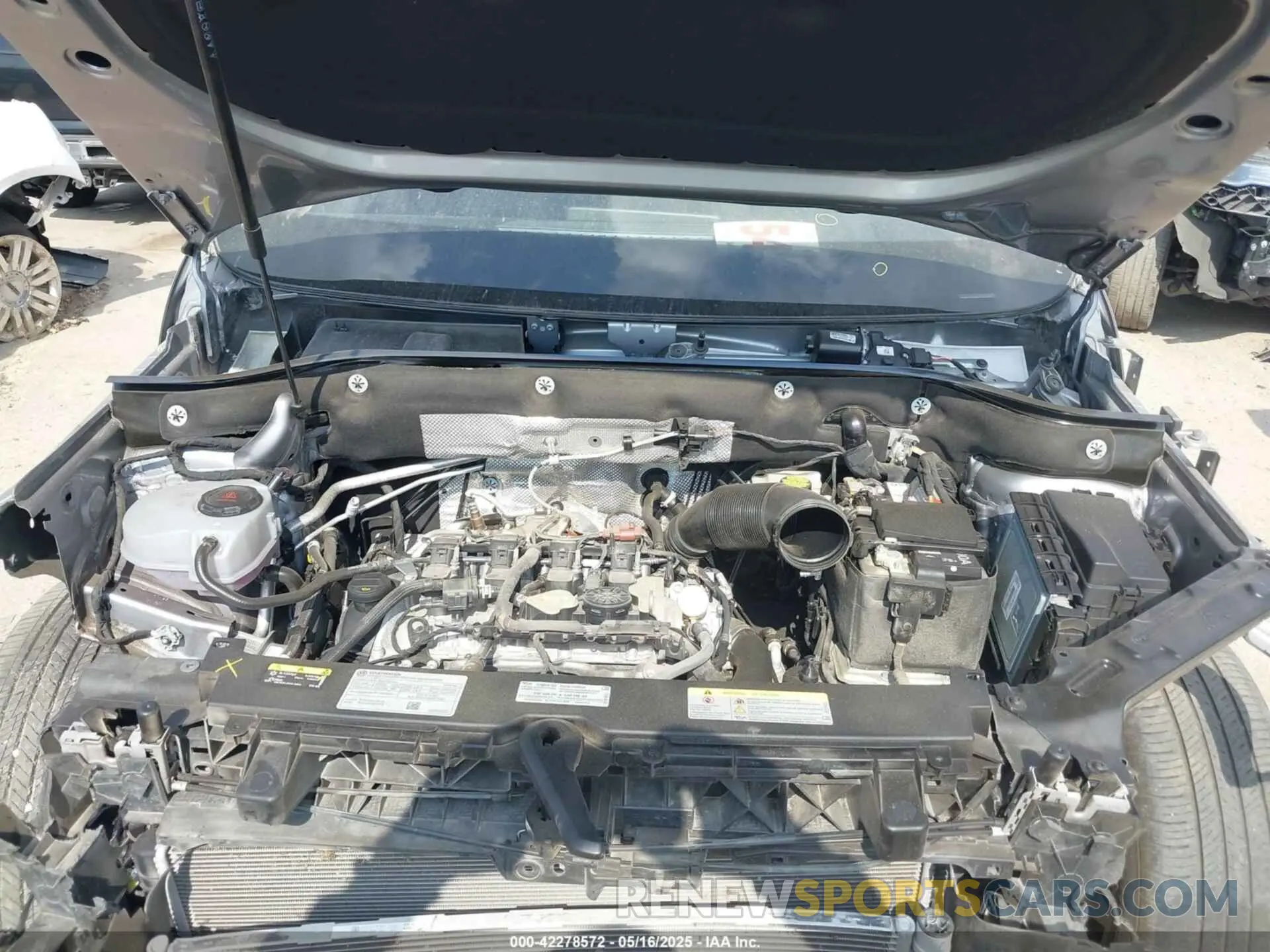 10 Photograph of a damaged car 1V2HE2CA5RC216070 VOLKSWAGEN ATLAS CROSS SPORT 2024