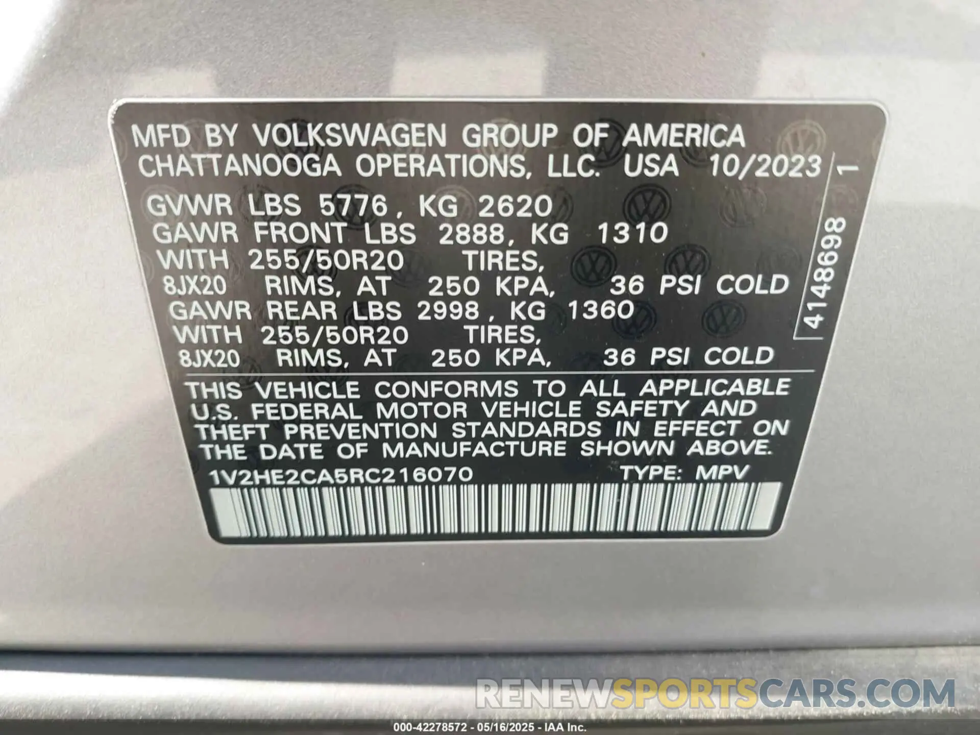 9 Photograph of a damaged car 1V2HE2CA5RC216070 VOLKSWAGEN ATLAS CROSS SPORT 2024